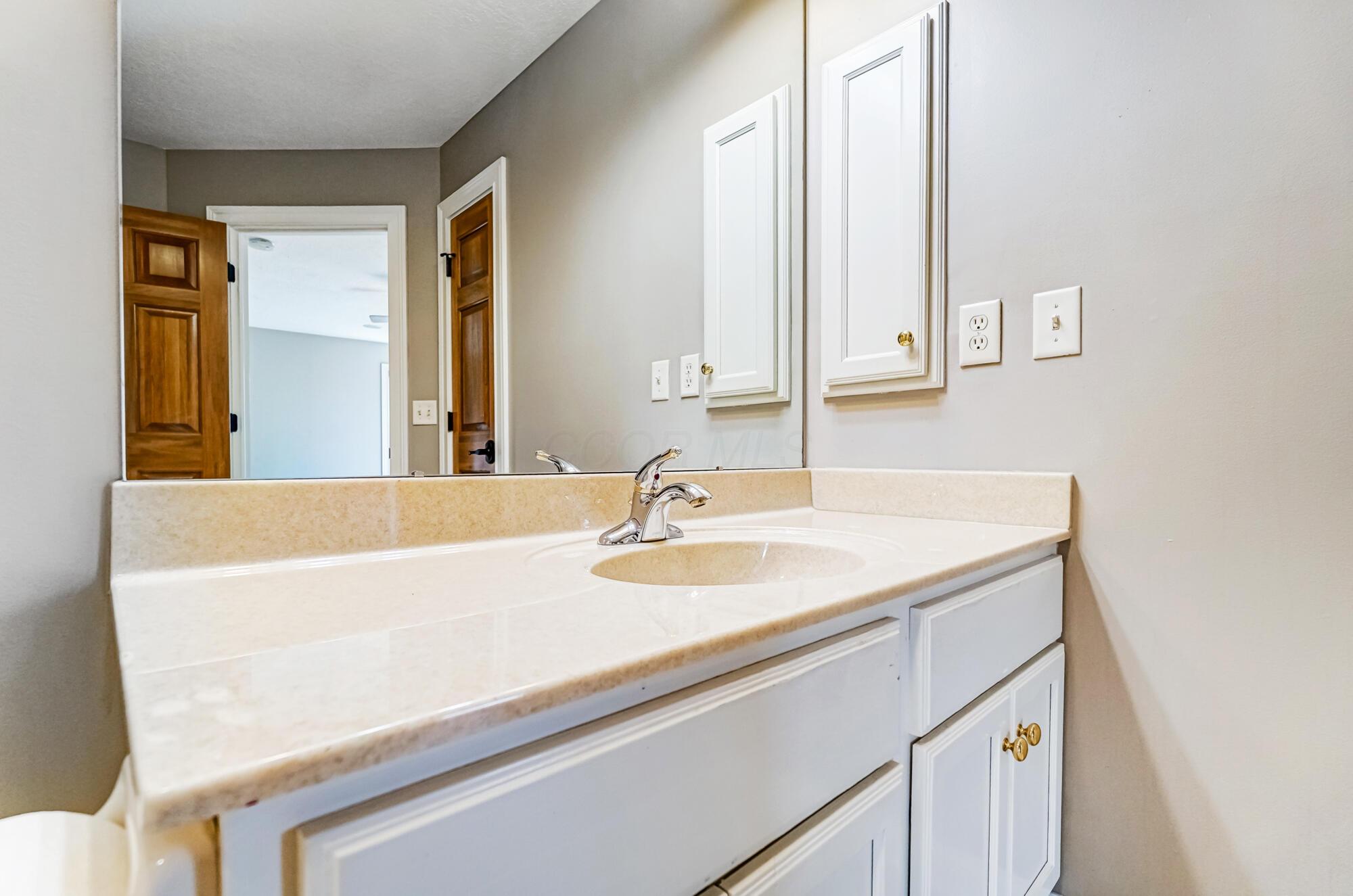 5863 Medallion Drive W Property Photo 56