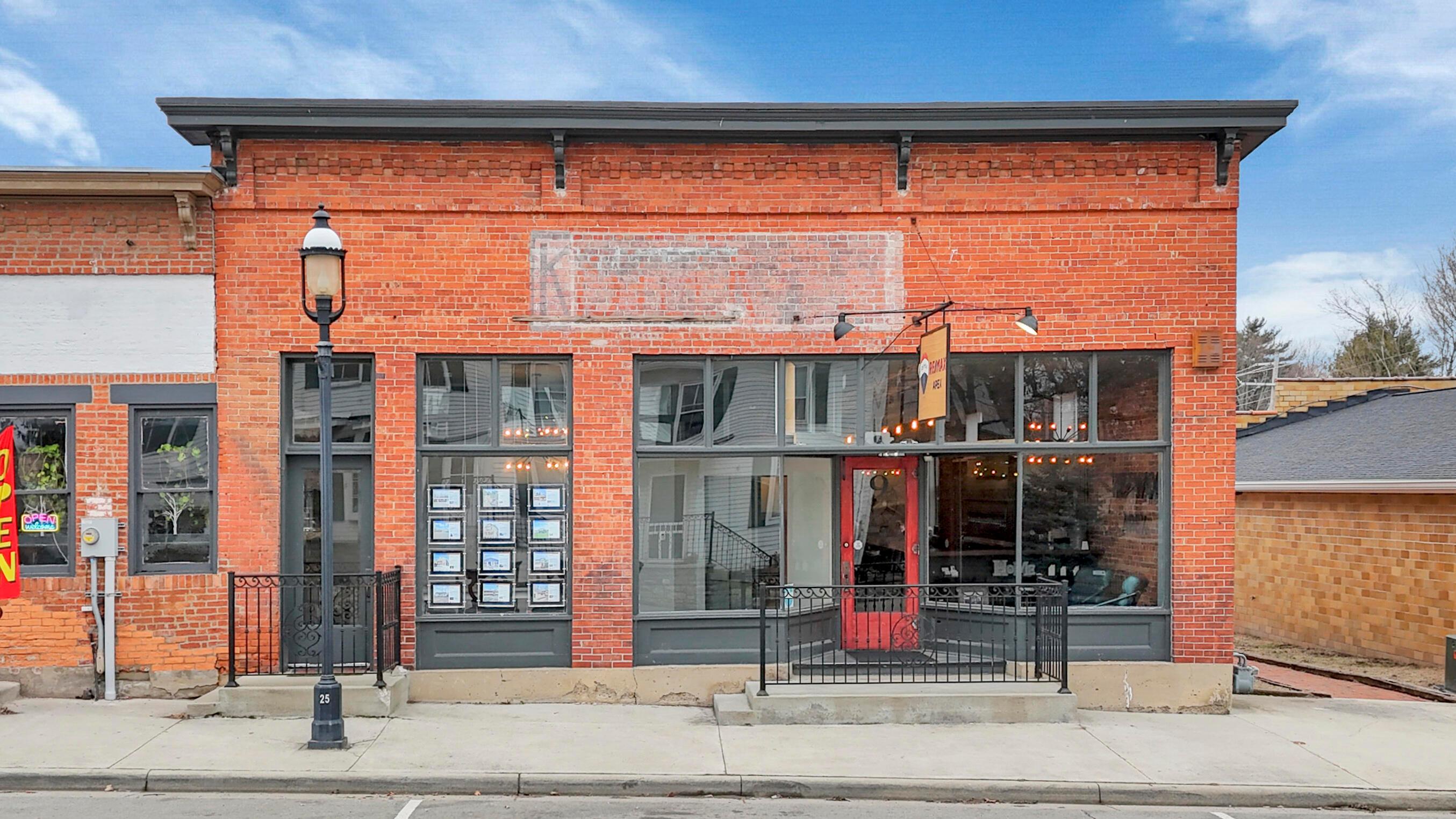 9 E Columbus Street Property Photo