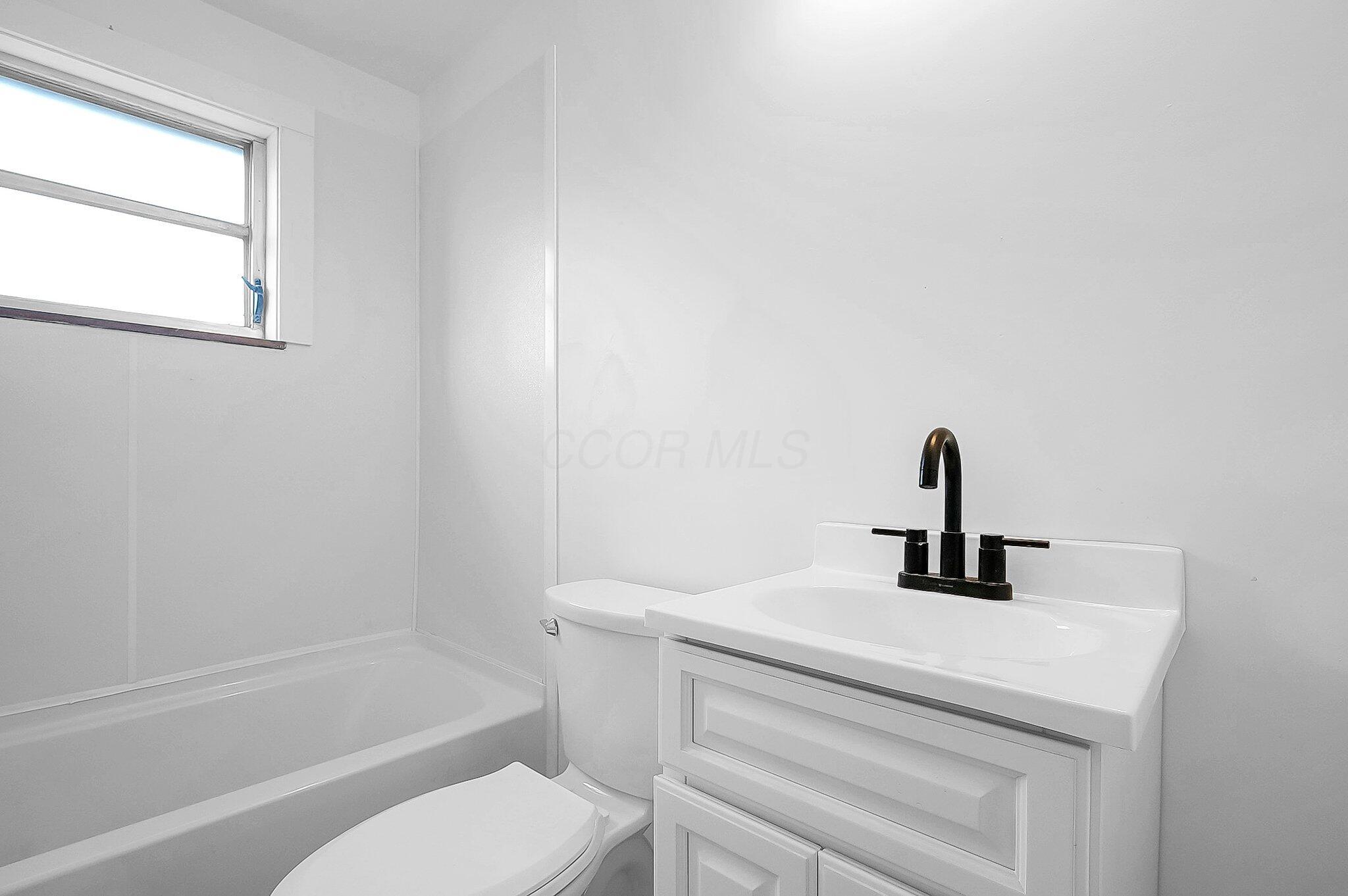 259-265 Broad Meadows Boulevard Property Photo 17