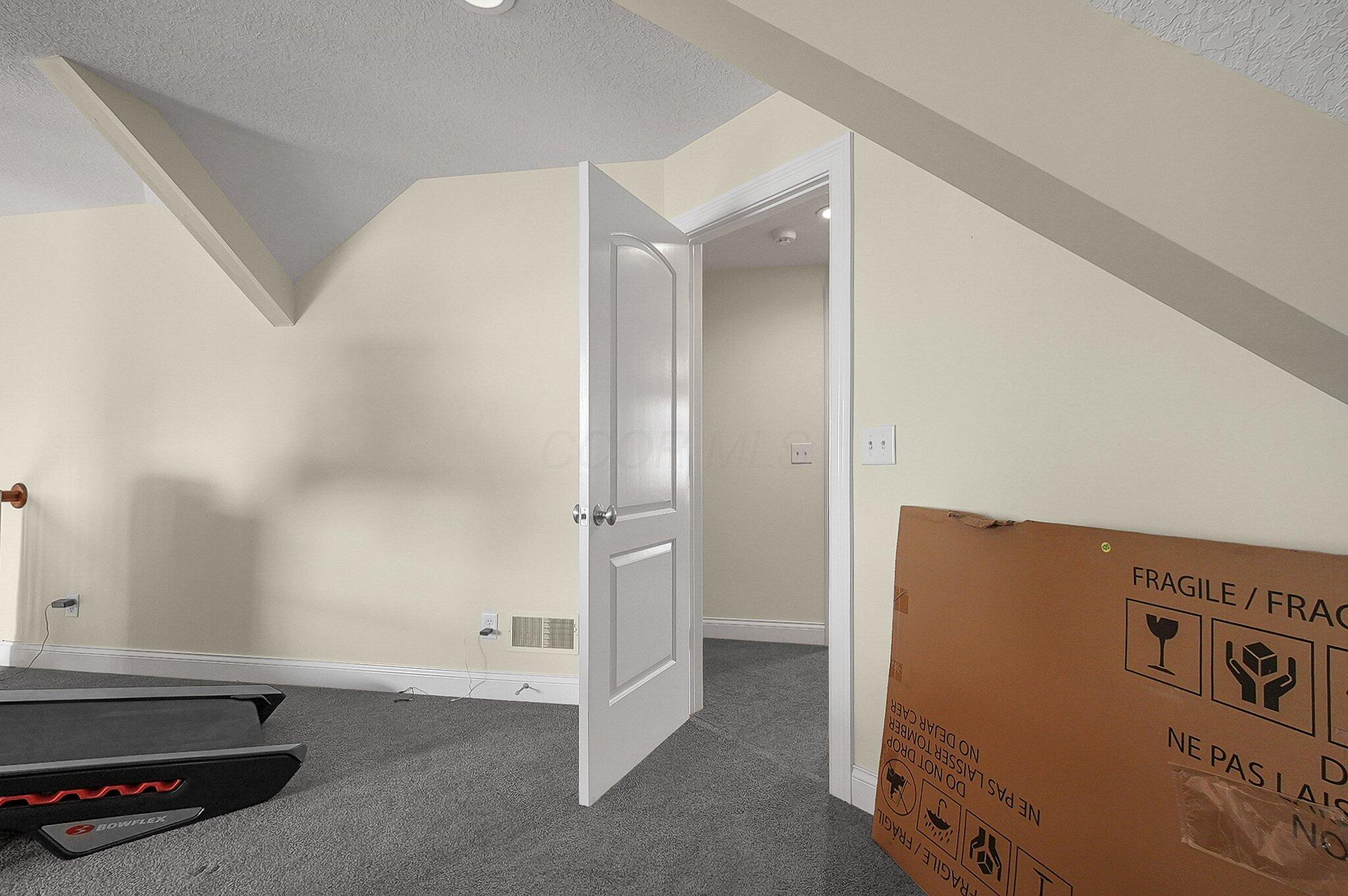 15 Woodland Road Property Photo 18