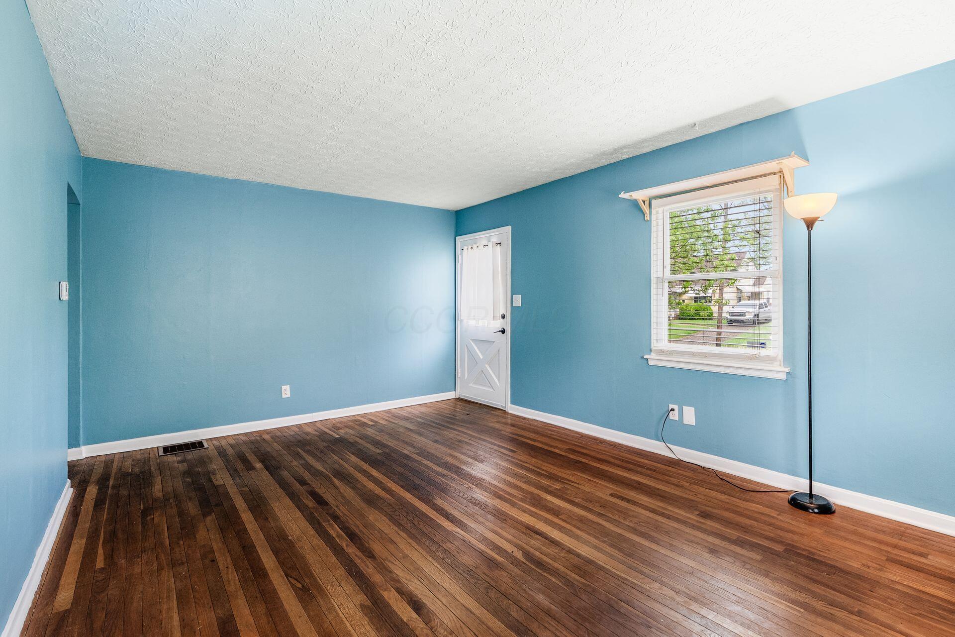 3093 Hamilton Avenue Property Photo 5