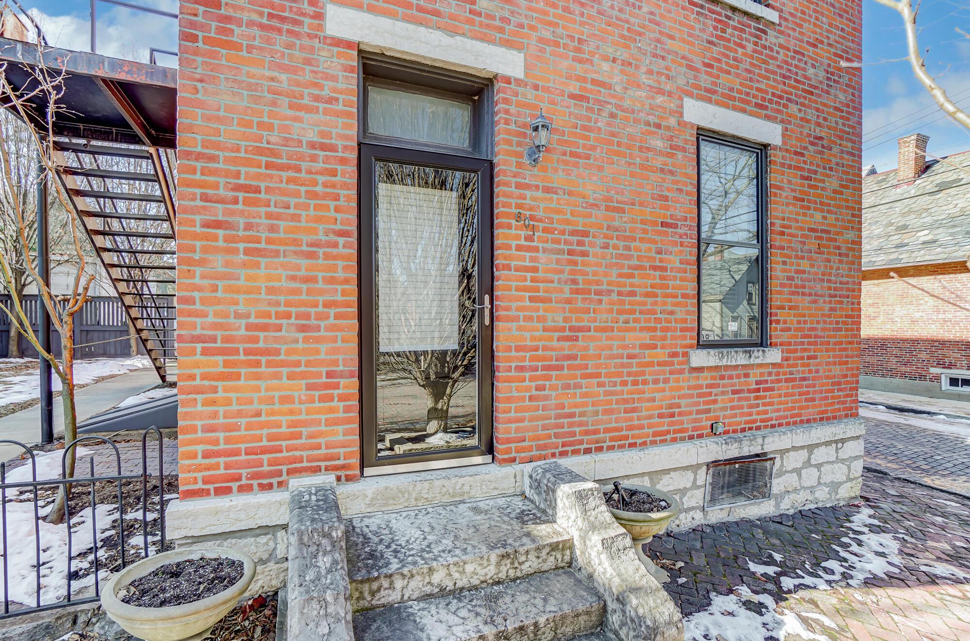 601 City Park Avenue, 1 Property Photo 3