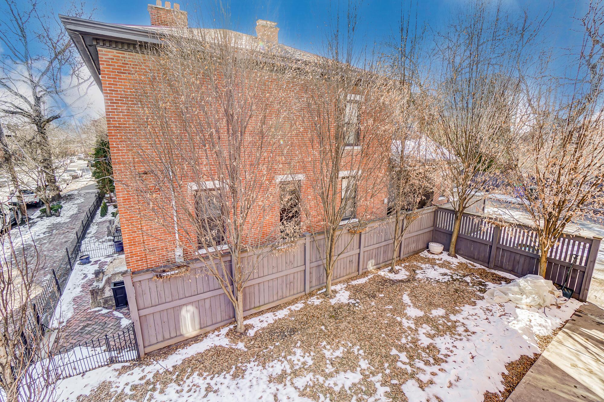 601 City Park Avenue, 1 Property Photo 9