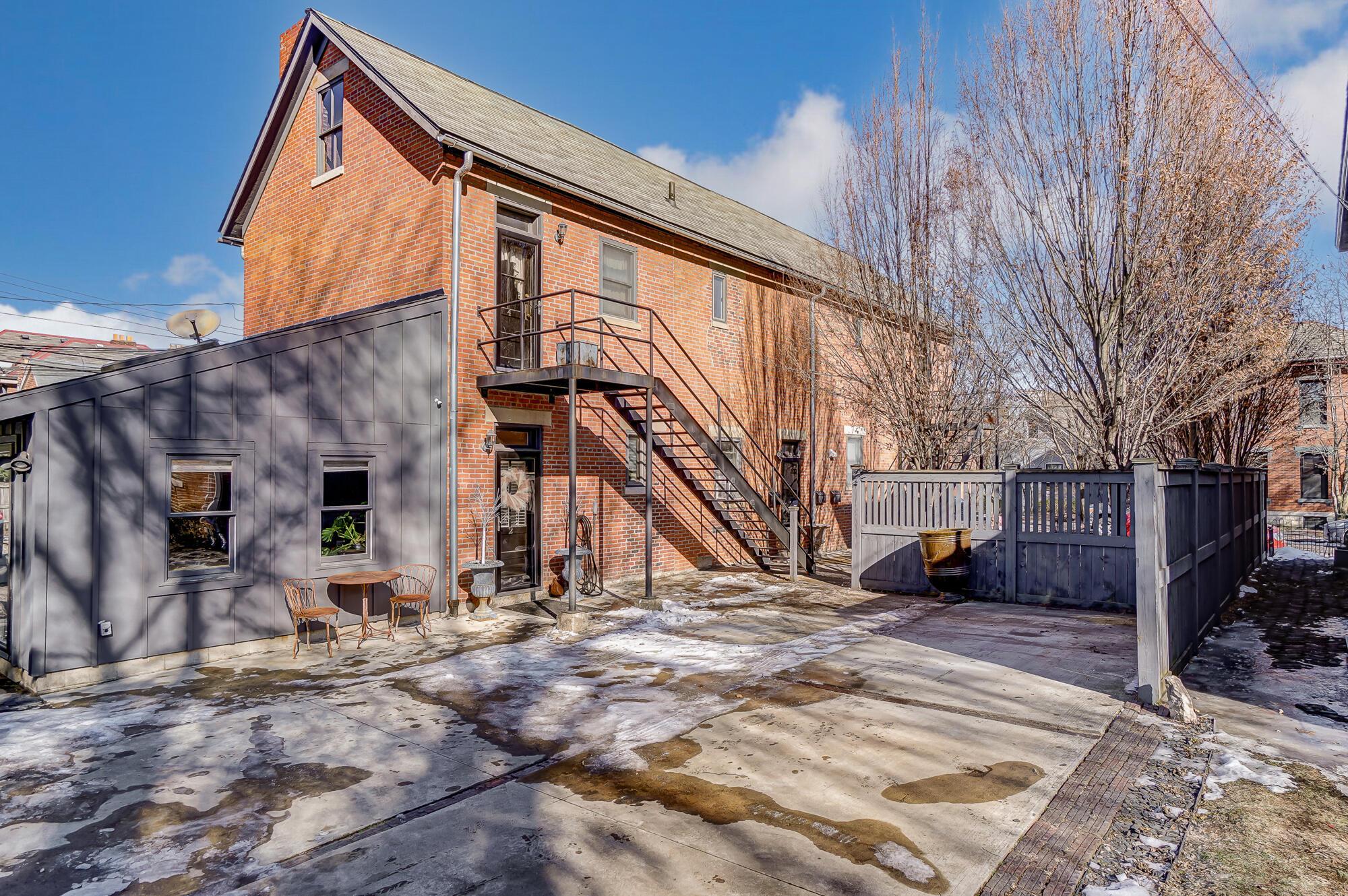 601 City Park Avenue, 1 Property Photo 10
