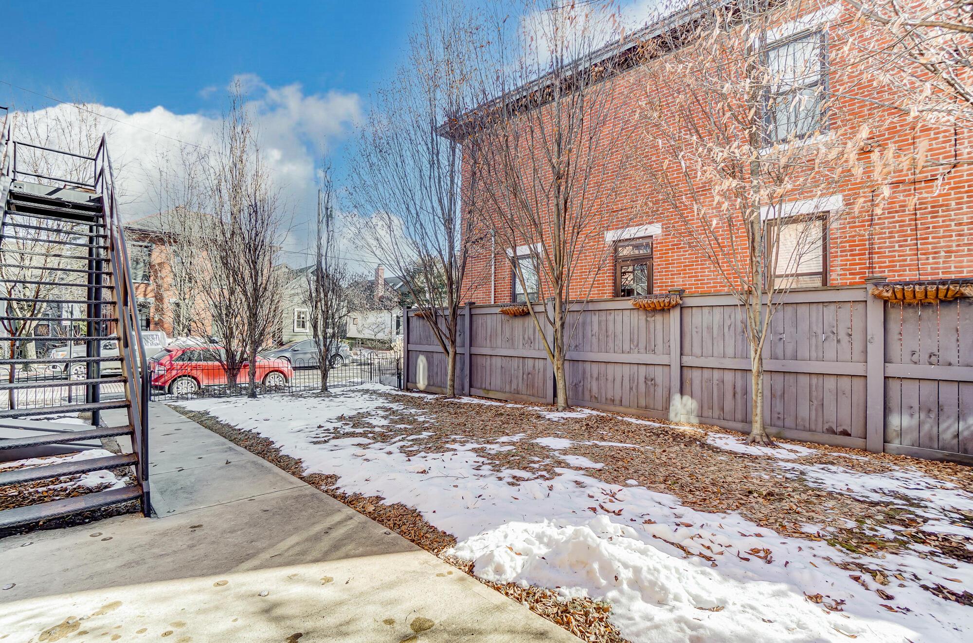 601 City Park Avenue, 1 Property Photo 12