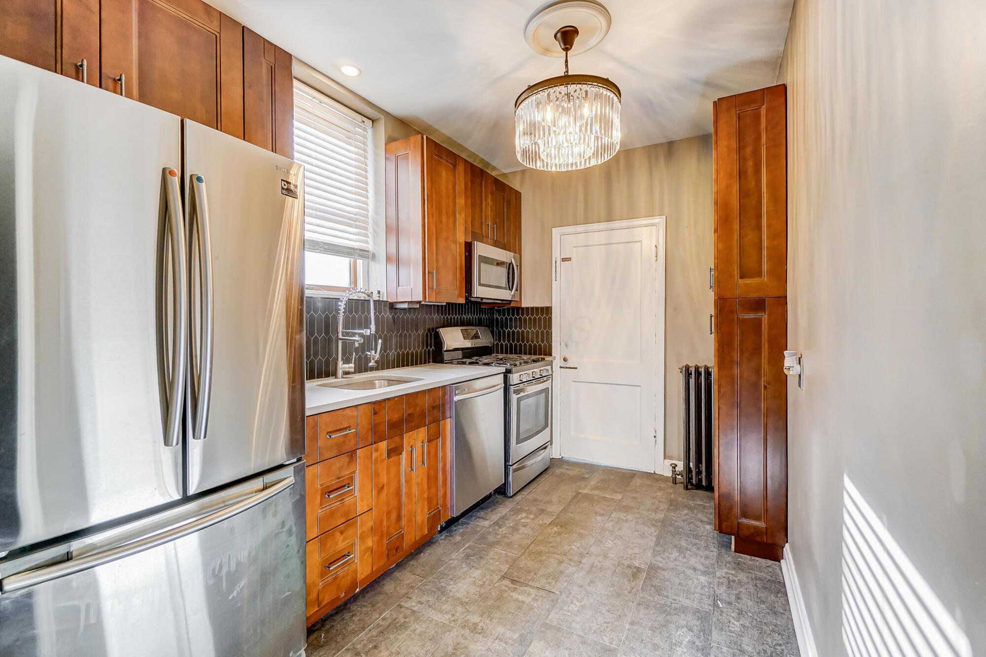 601 City Park Avenue, 1 Property Photo 22