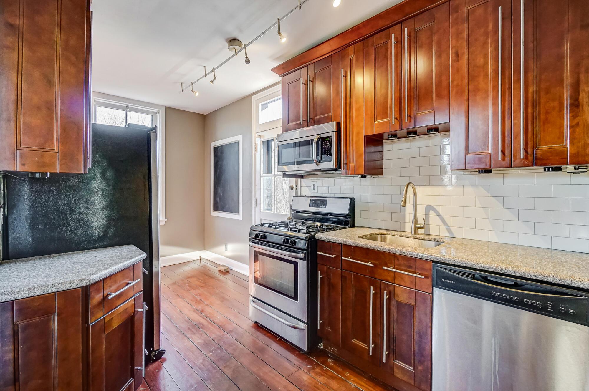 601 City Park Avenue, 1 Property Photo 36