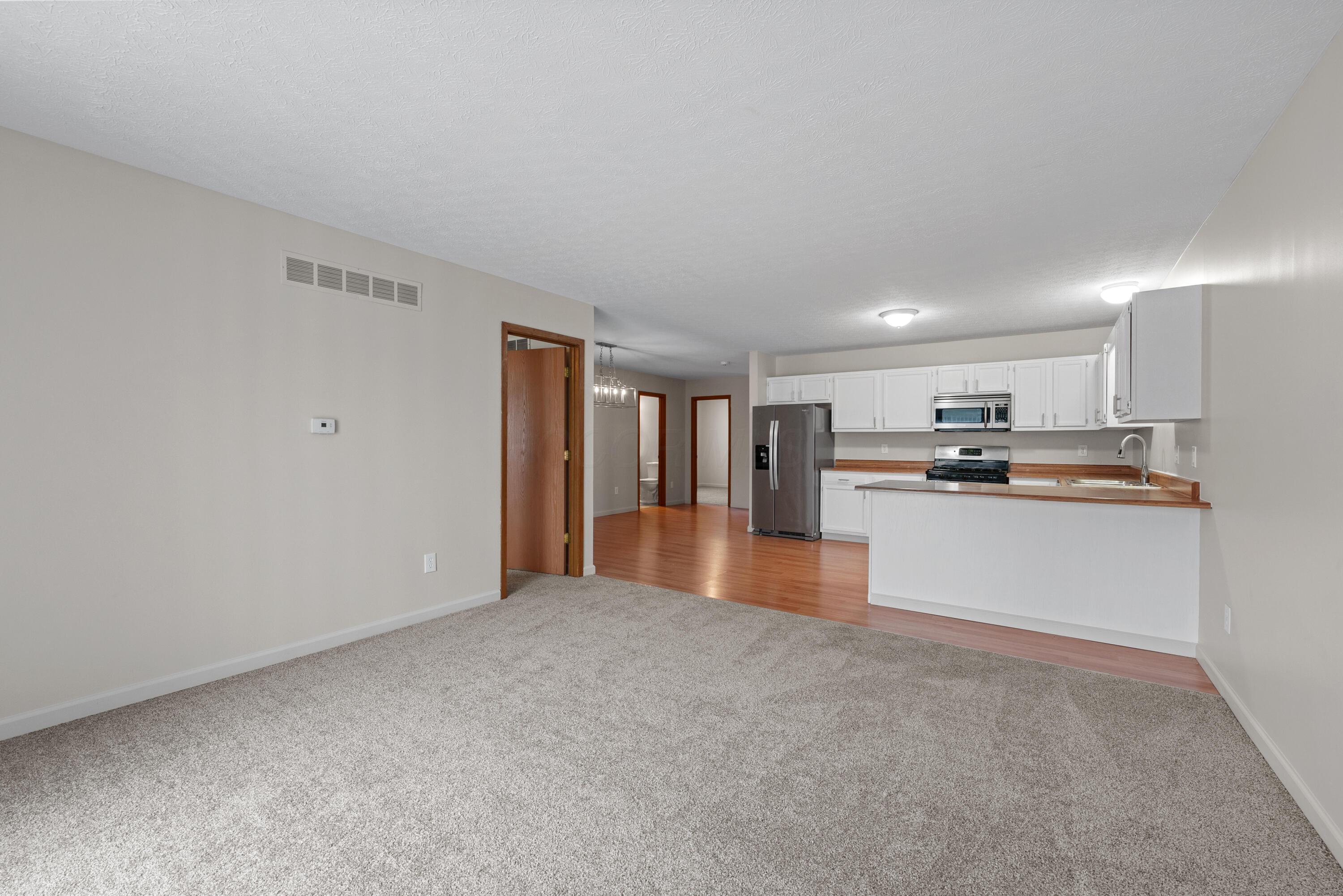 442-446 Courtland Lane Property Photo 16