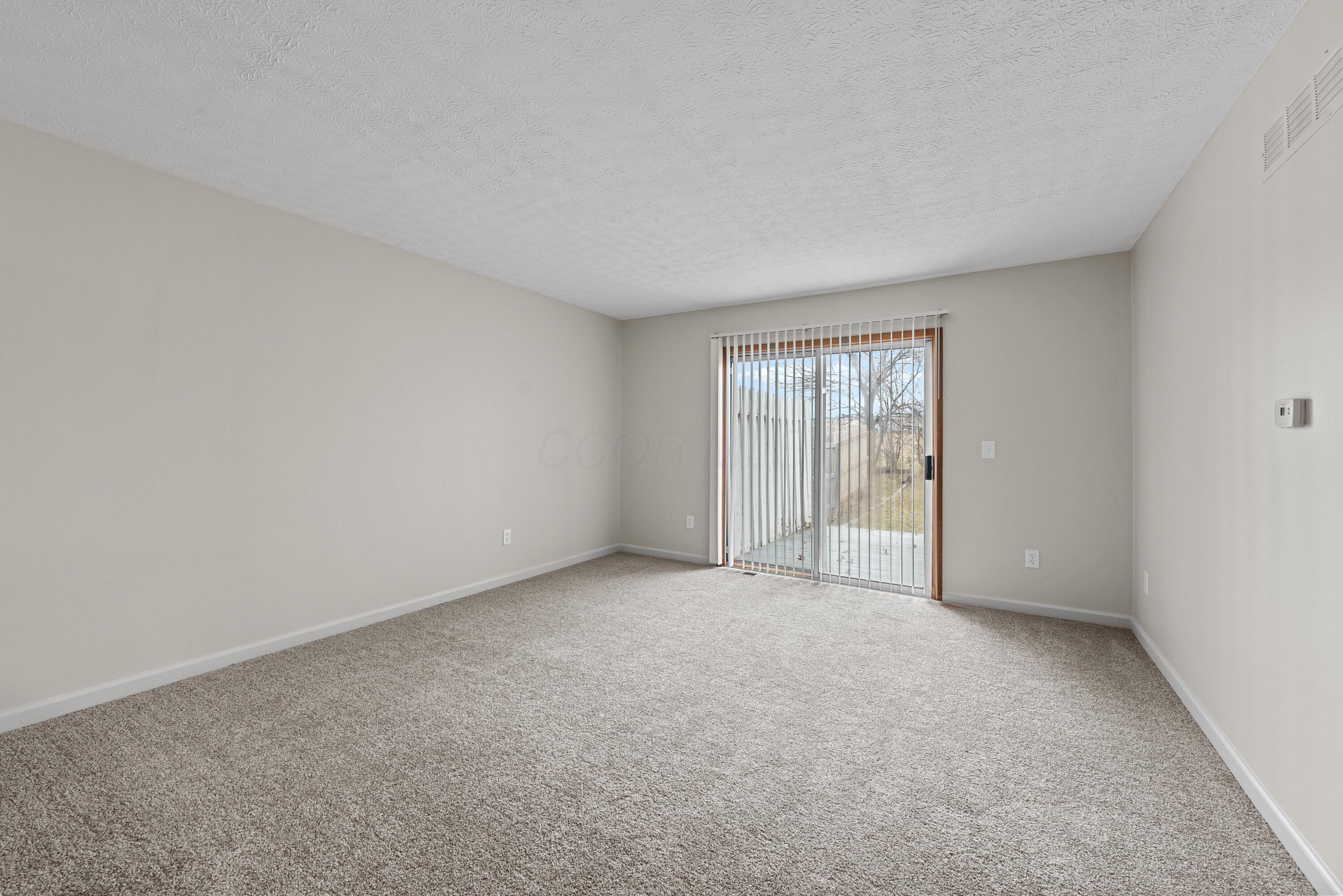 442-446 Courtland Lane Property Photo 18