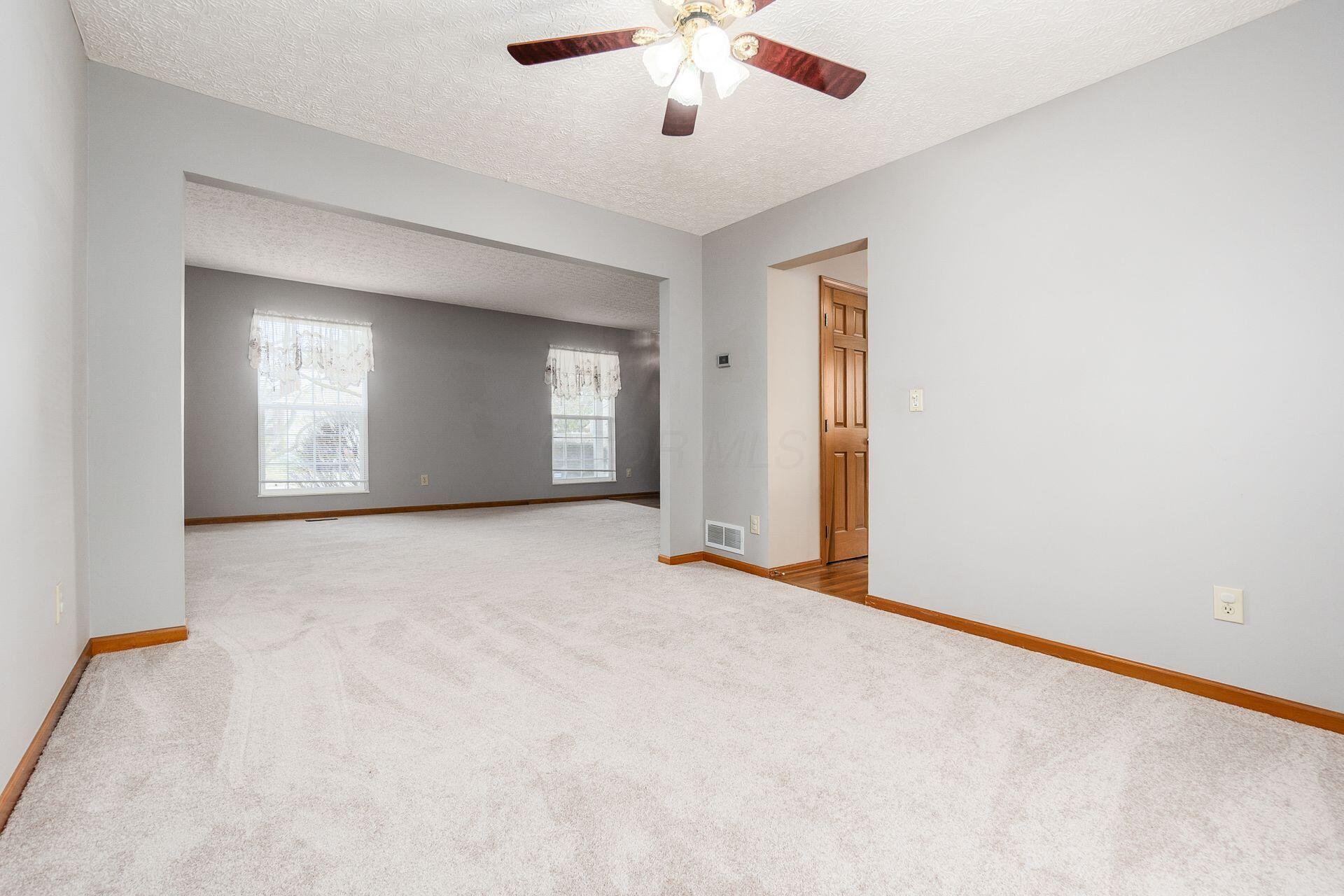 2865 Aigin Court Property Photo 9