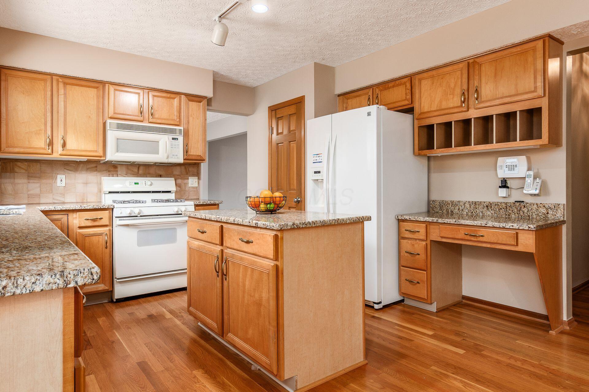 2865 Aigin Court Property Photo 16