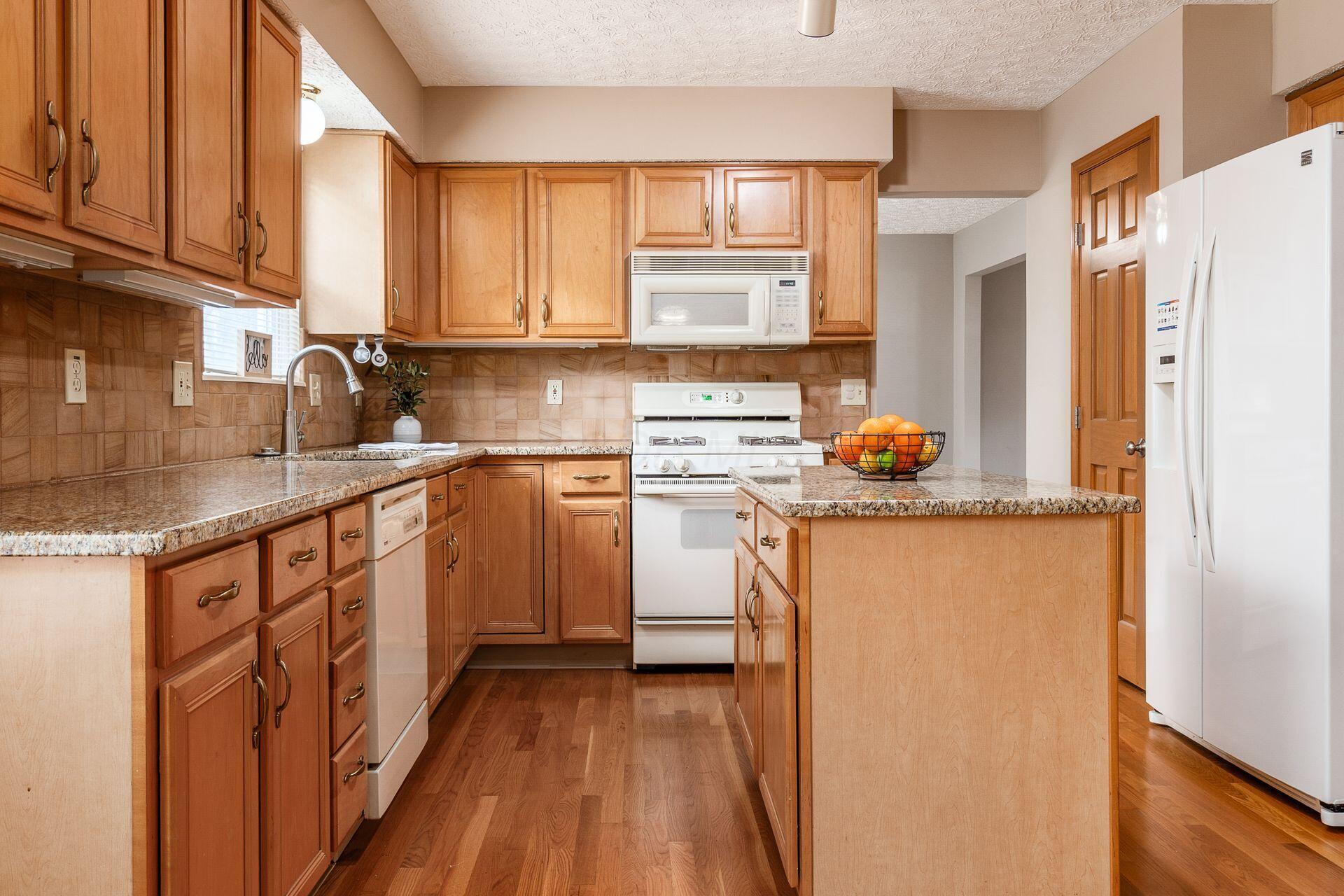 2865 Aigin Court Property Photo 17