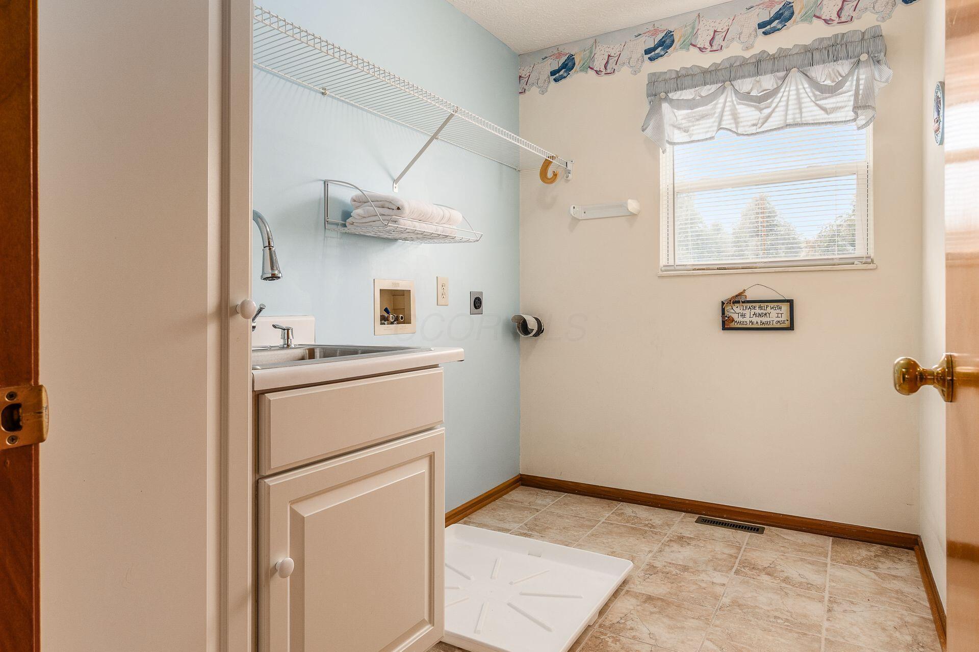 2865 Aigin Court Property Photo 27