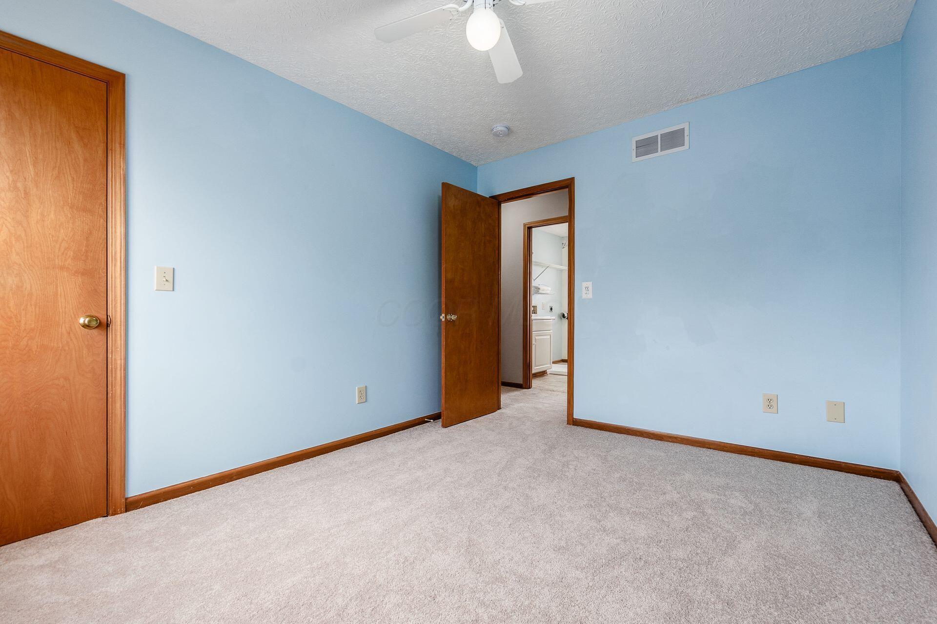2865 Aigin Court Property Photo 32