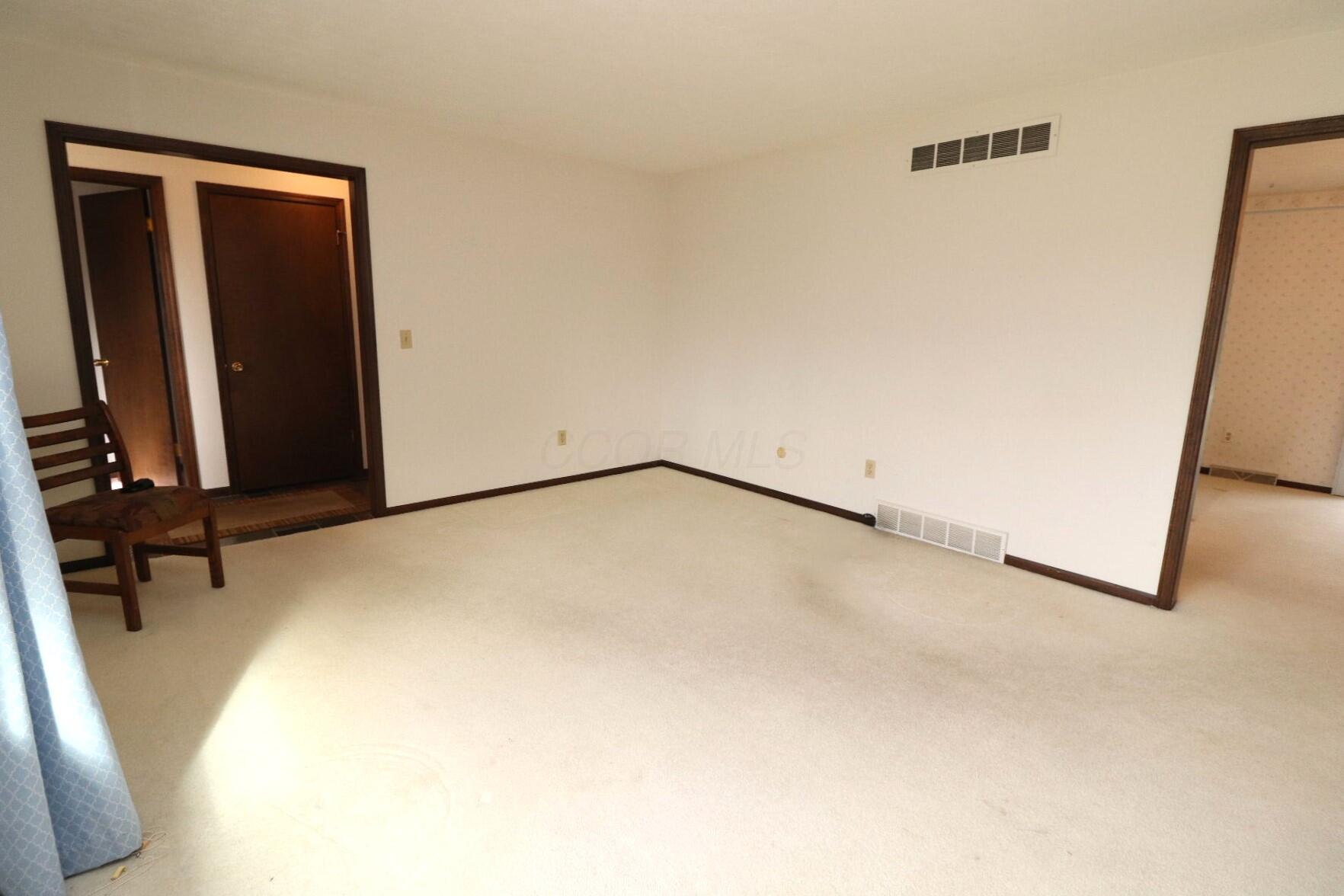 6582 Rolling Hills Place Property Photo 10