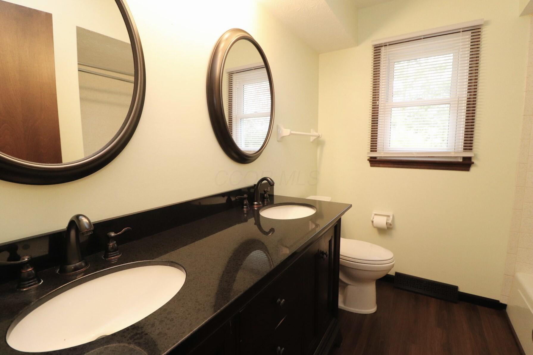 6582 Rolling Hills Place Property Photo 28
