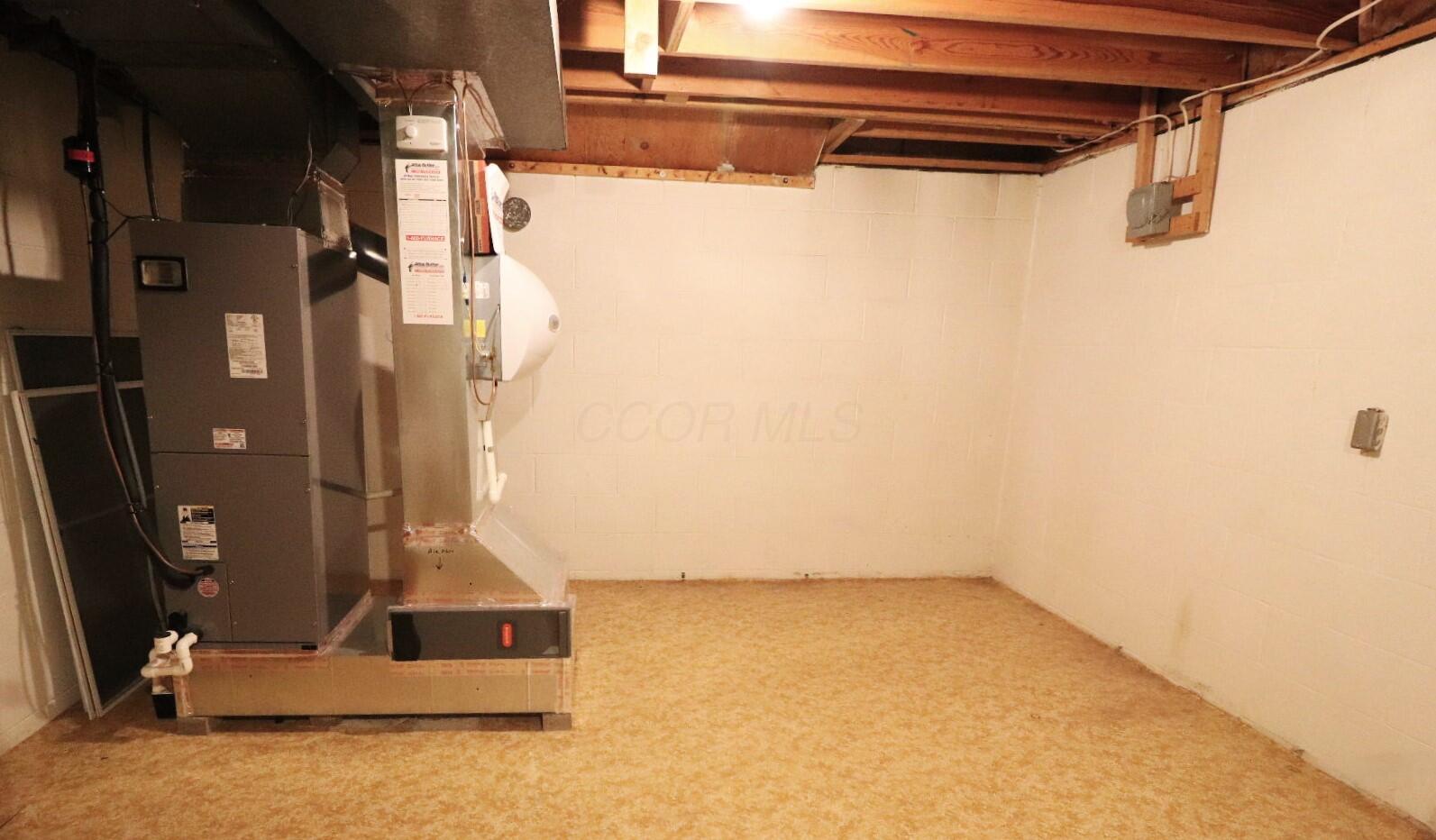 6582 Rolling Hills Place Property Photo 39