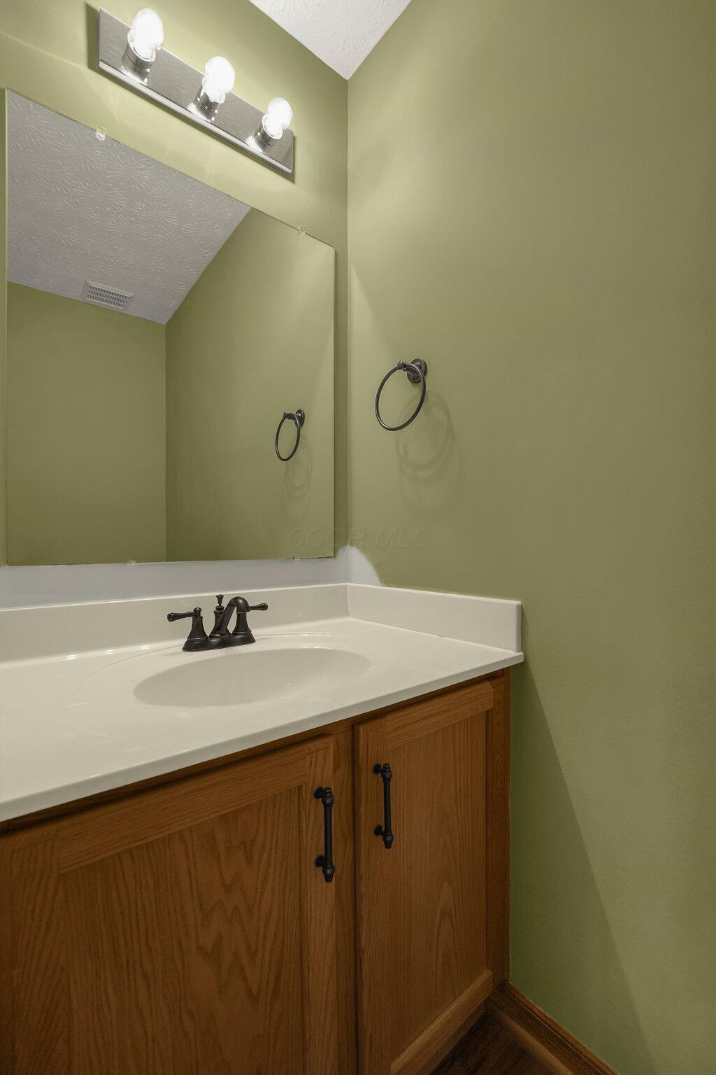 1447 Westbrook Drive Property Photo 13
