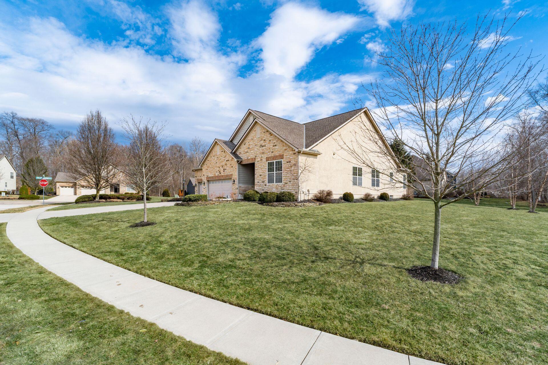1873 Ivywood Court Property Photo 4