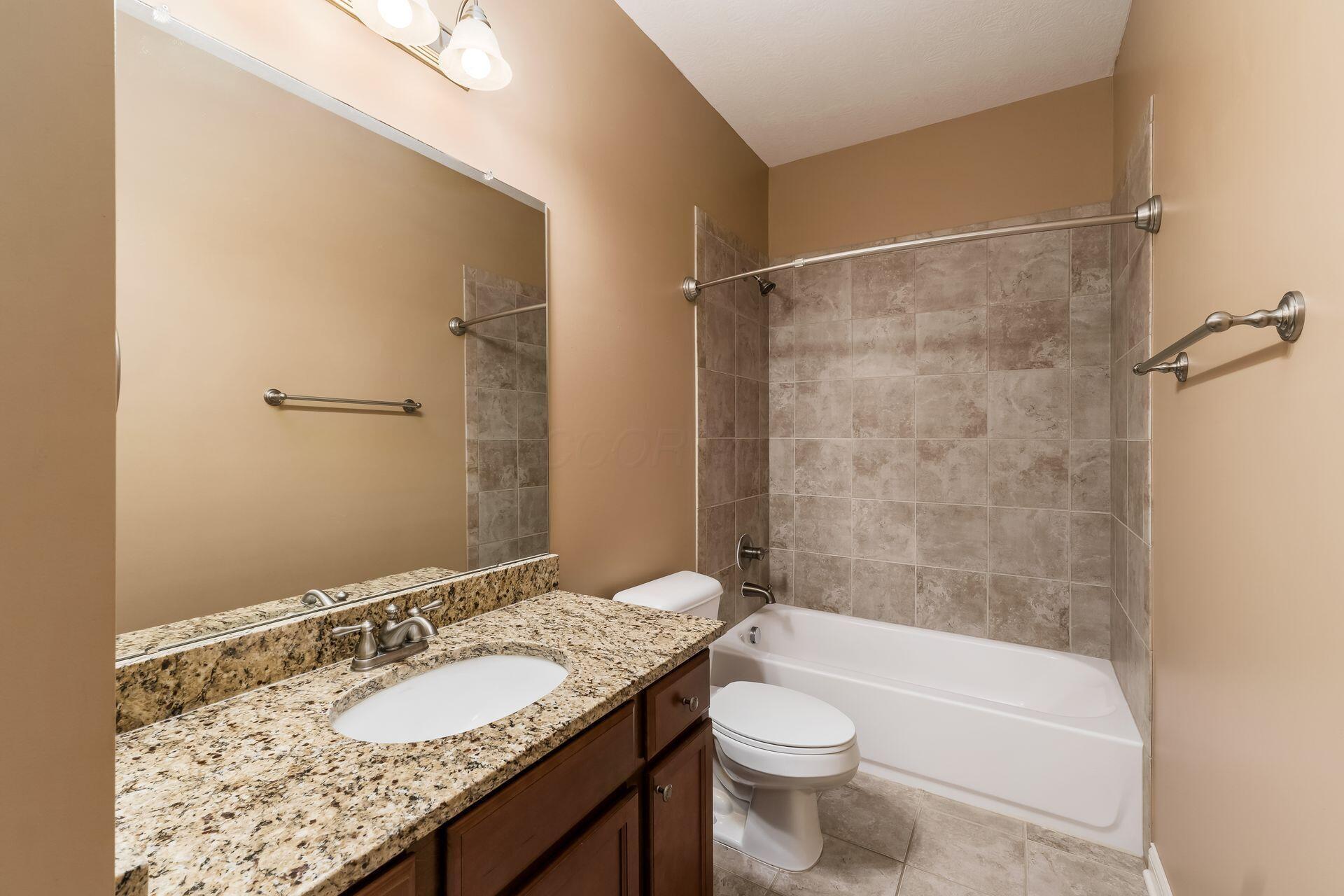 1873 Ivywood Court Property Photo 10