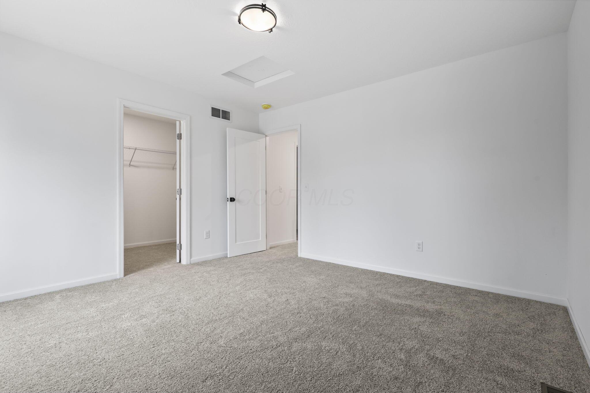 350 S Ogden Avenue Property Photo 33