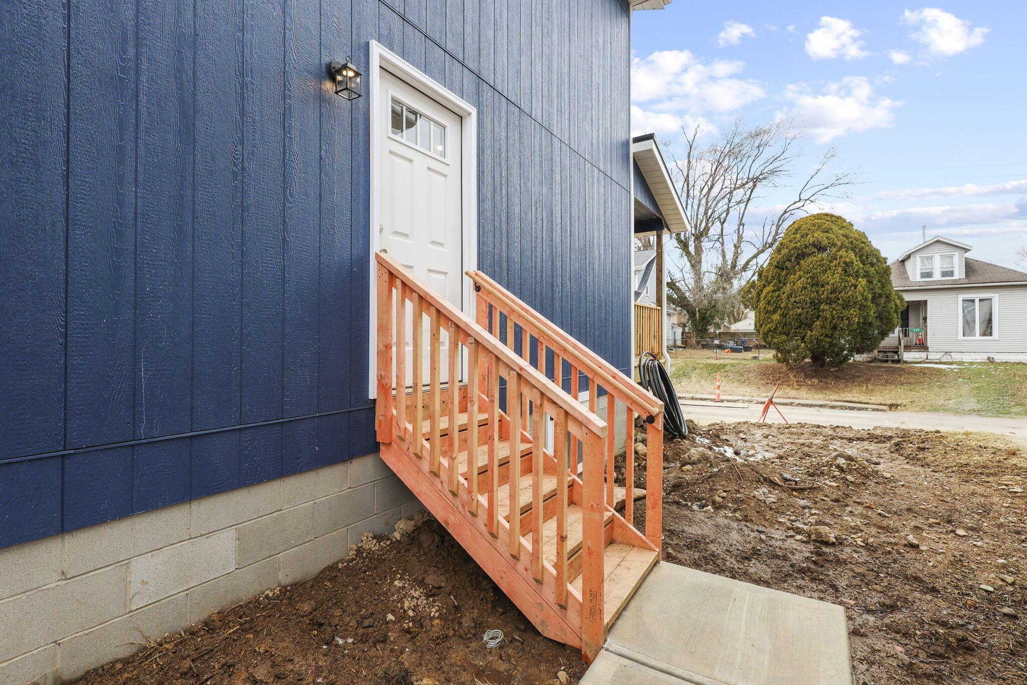 350 S Ogden Avenue Property Photo 35