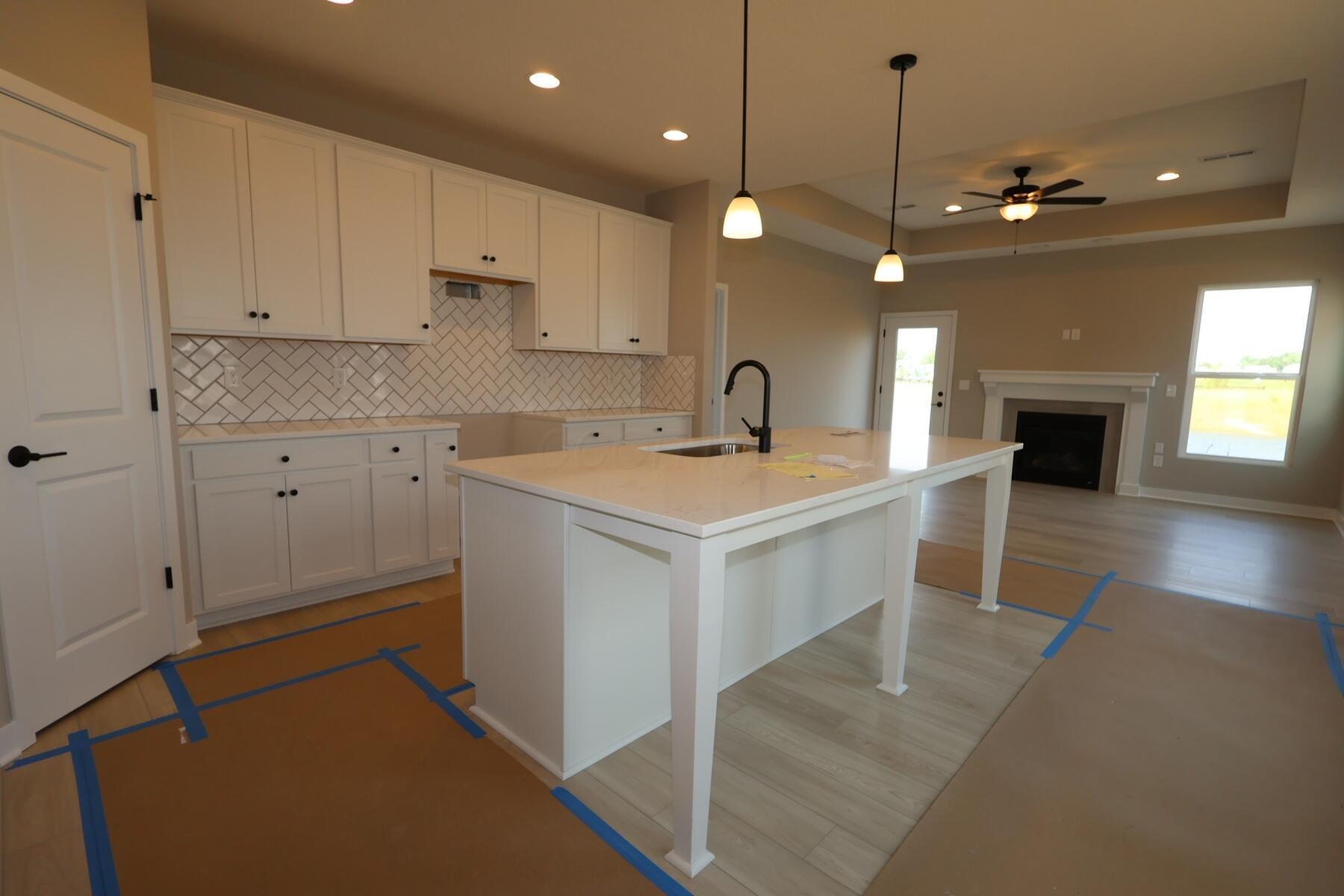 7131 Unitas Loop Property Photo 3