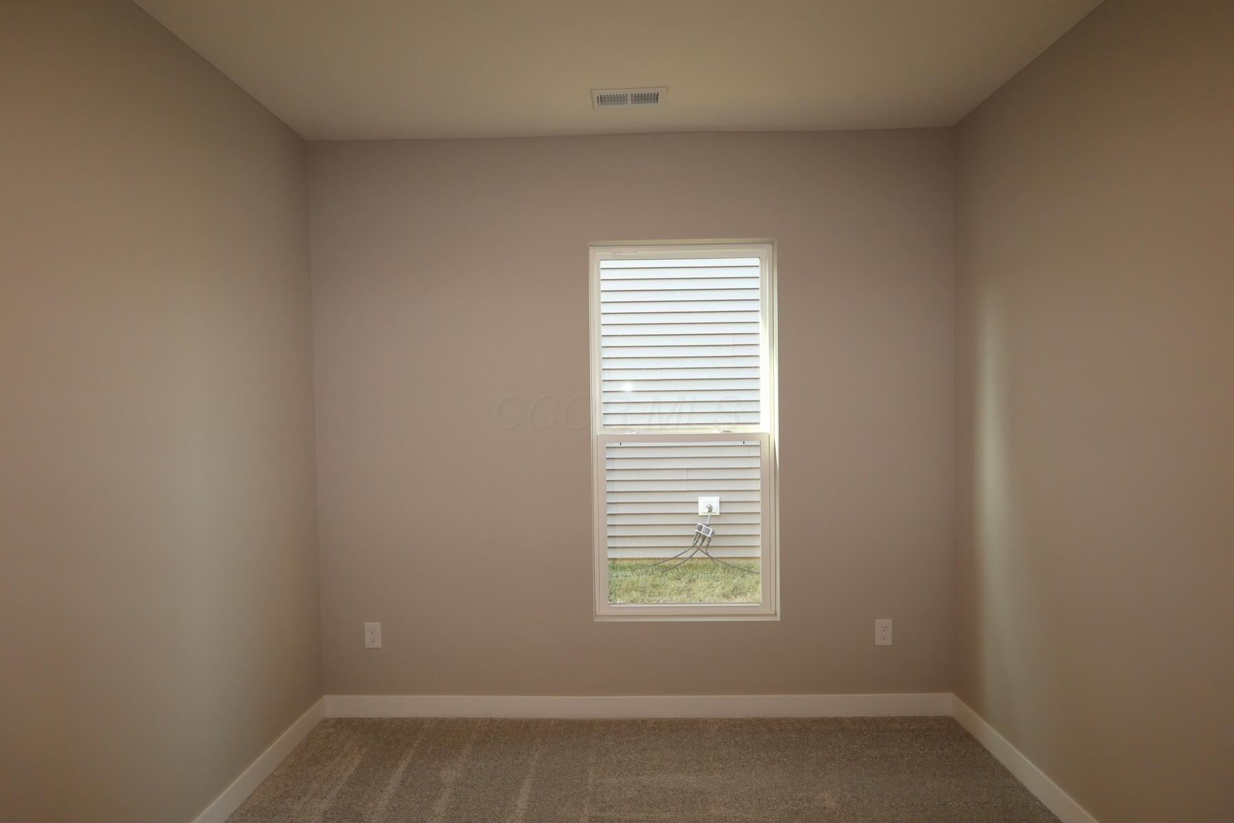 7131 Unitas Loop Property Photo 8