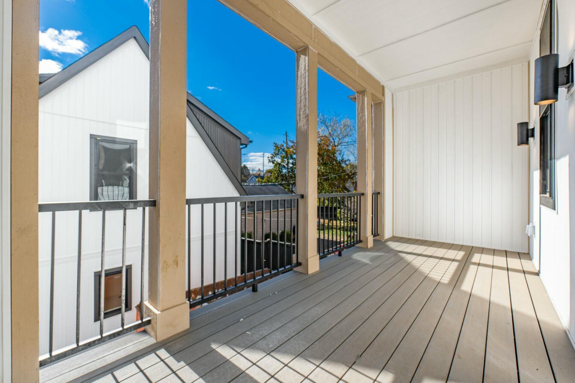 1091 Franklin Avenue Property Photo 24