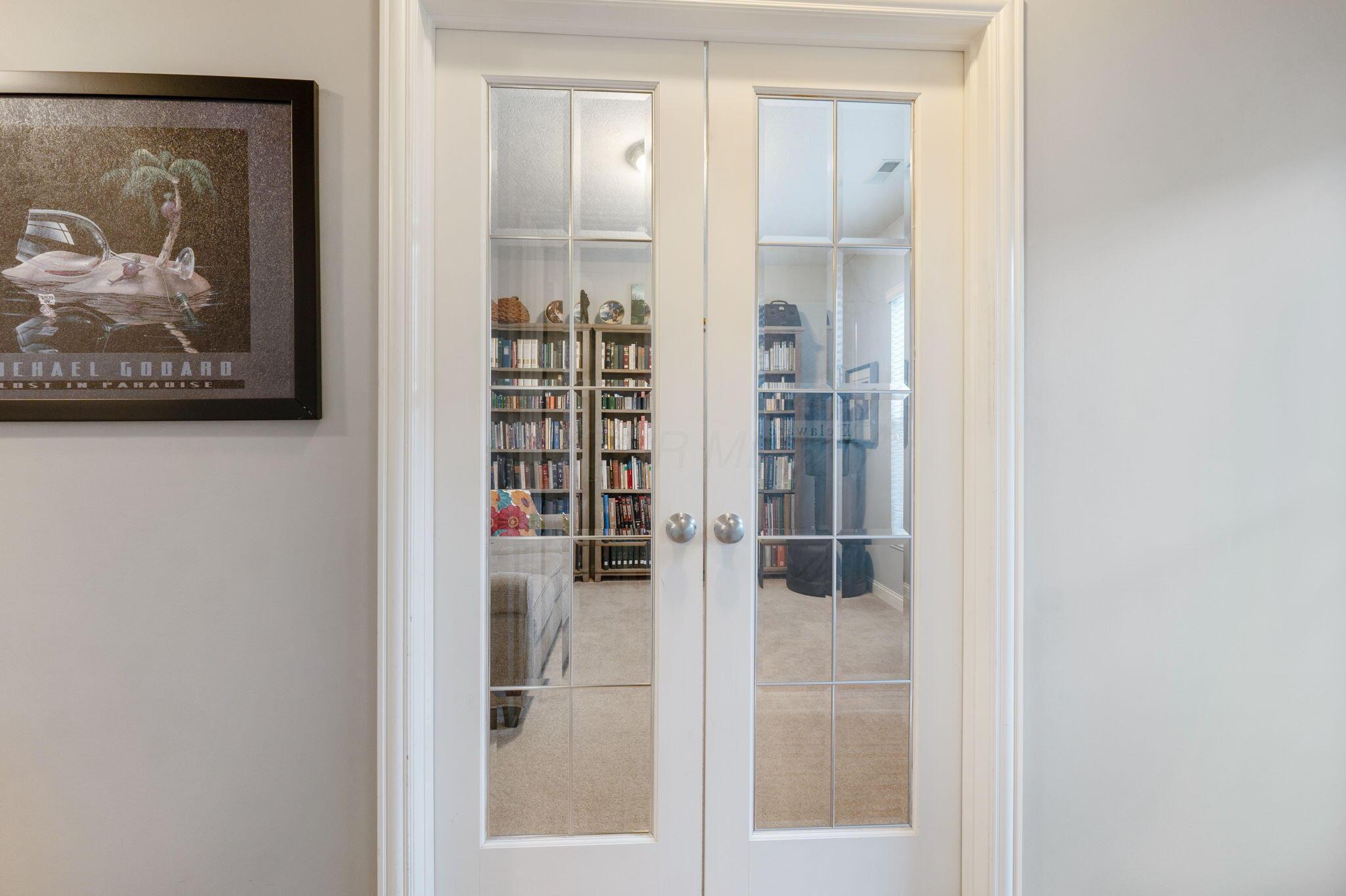 8007 Ashenden Drive Property Photo 14