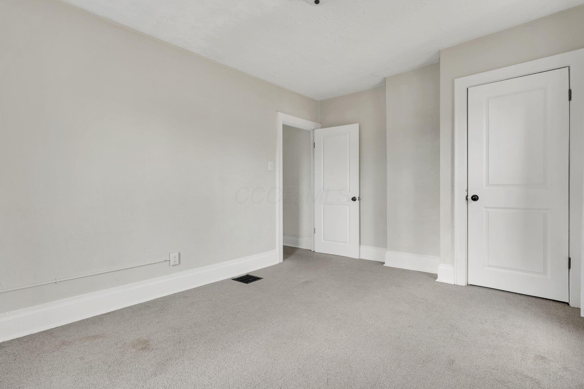 1006-1008 E 16th Avenue Property Photo 23