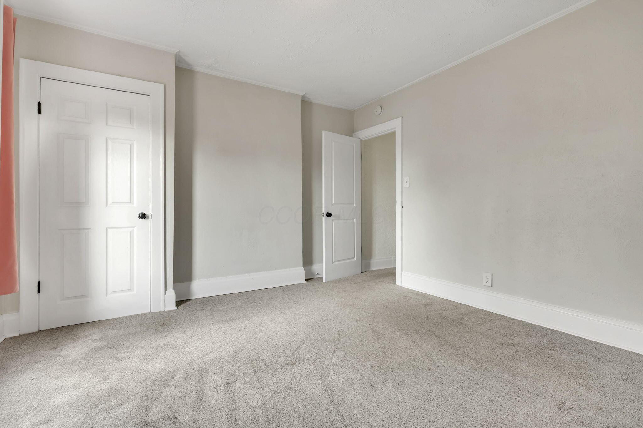 1006-1008 E 16th Avenue Property Photo 28