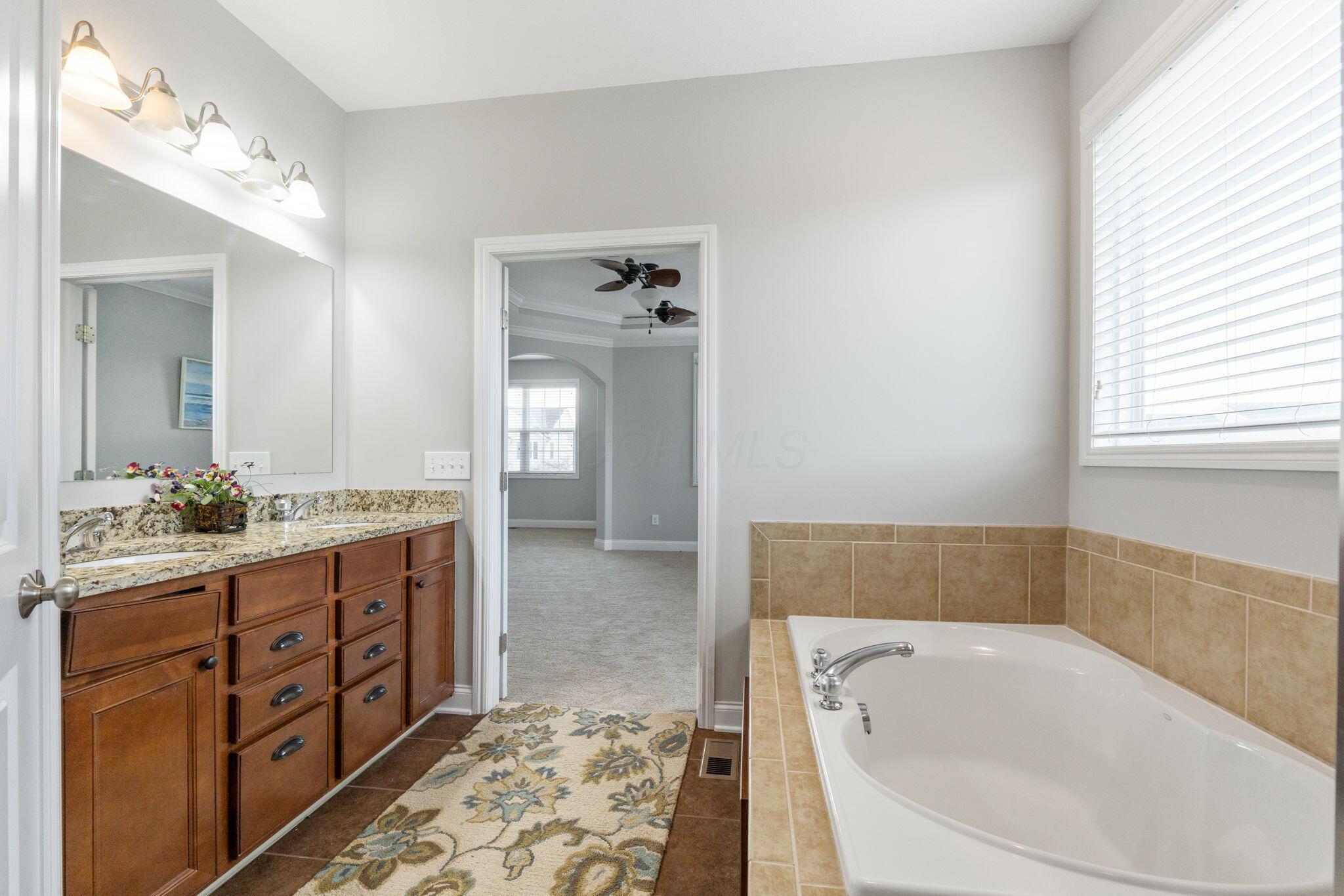 726 Stallion Way Property Photo 34
