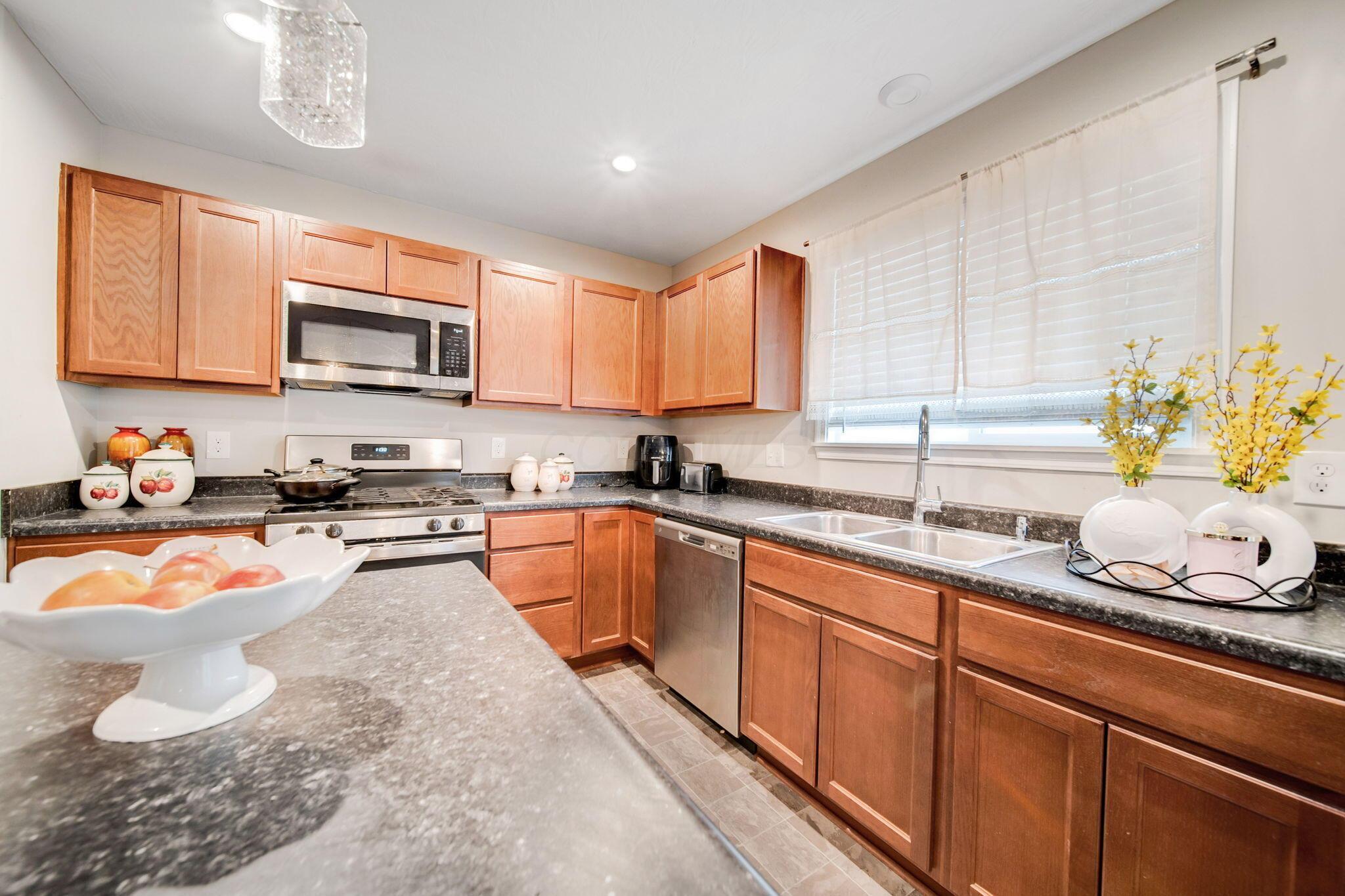 7350 Bromfield Drive Property Photo 16