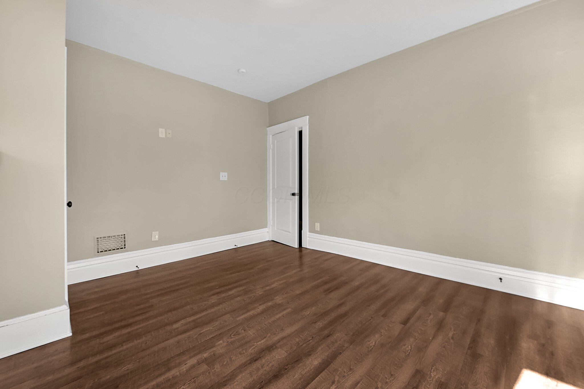 345 Chittenden Avenue Property Photo 18