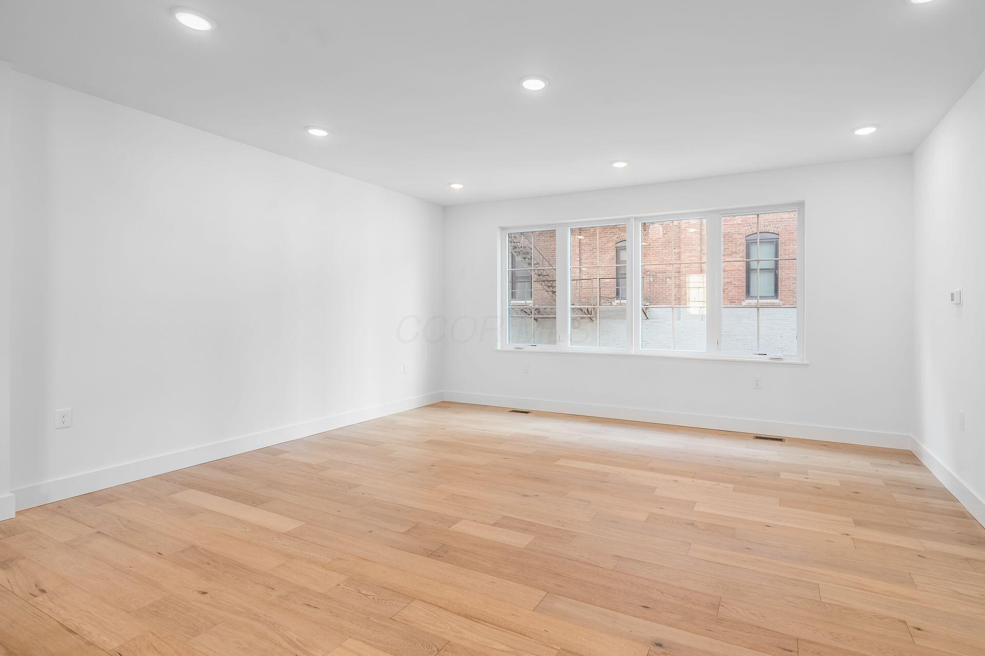 108 E Lafayette Street Property Photo 7