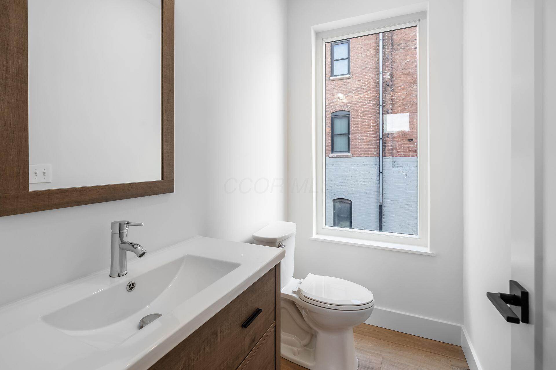 108 E Lafayette Street Property Photo 8