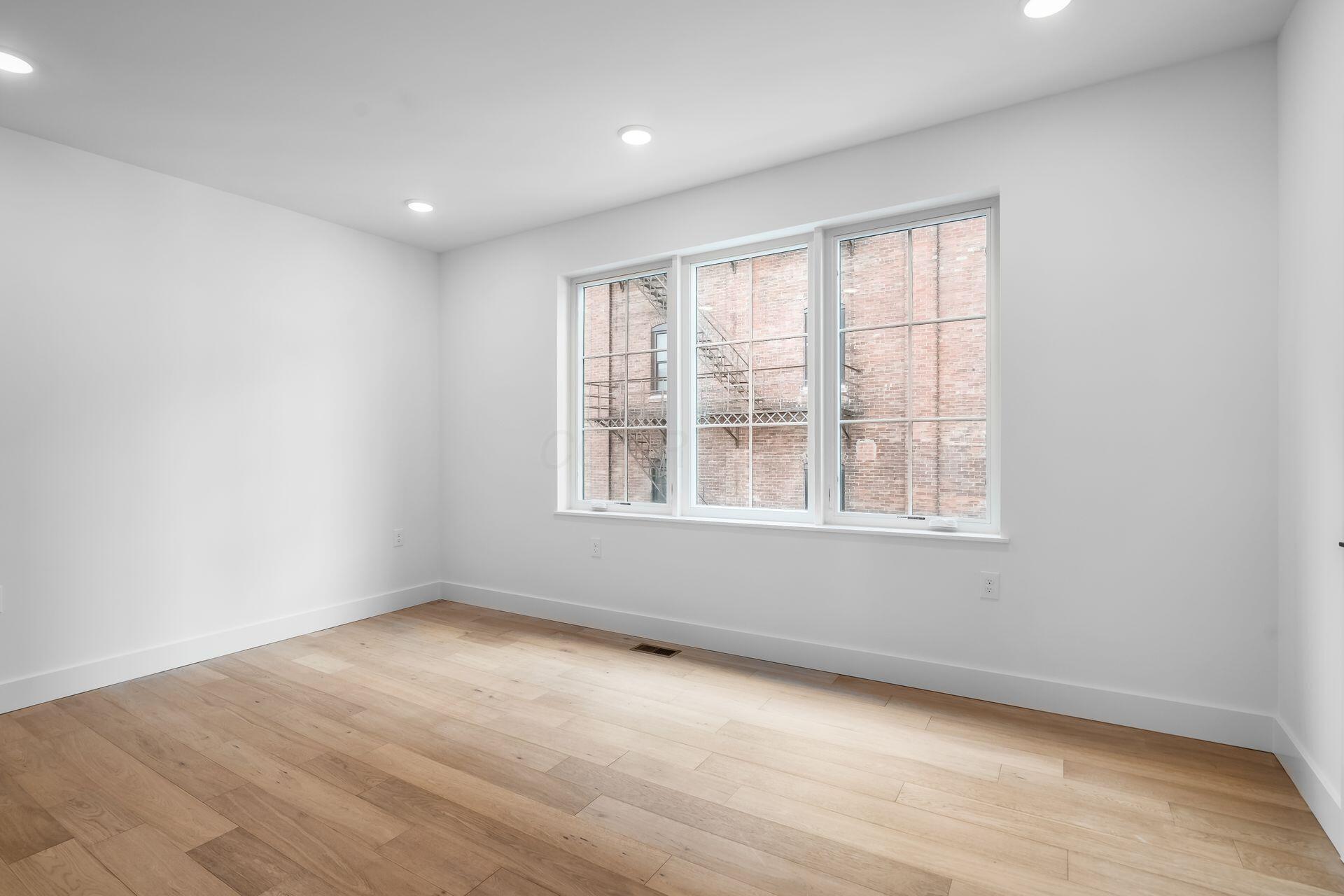 108 E Lafayette Street Property Photo 11