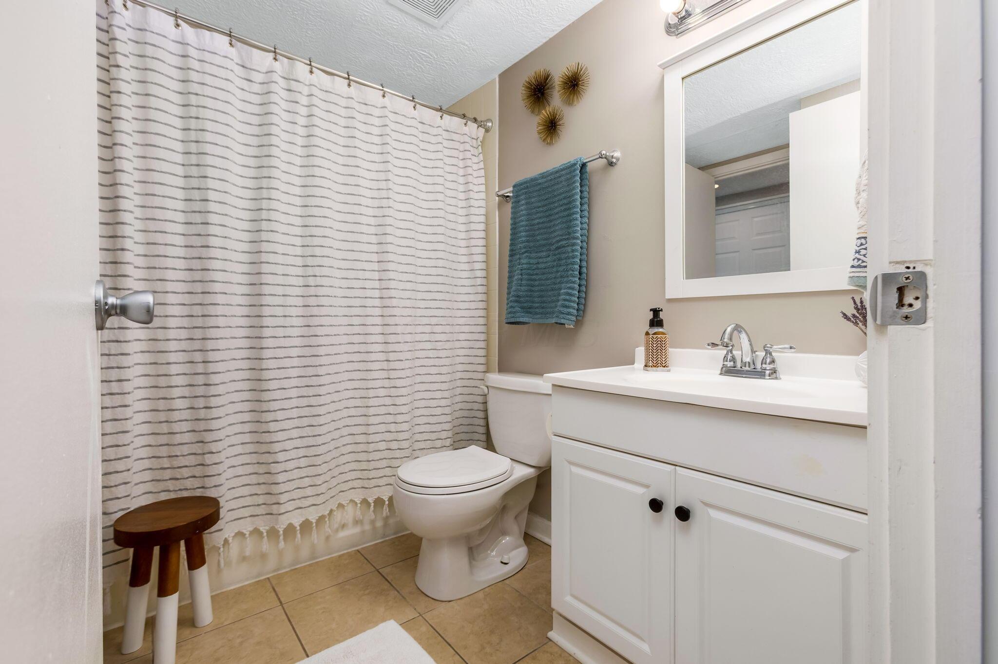 5090 Strawpocket Lane, 1 Property Photo 24