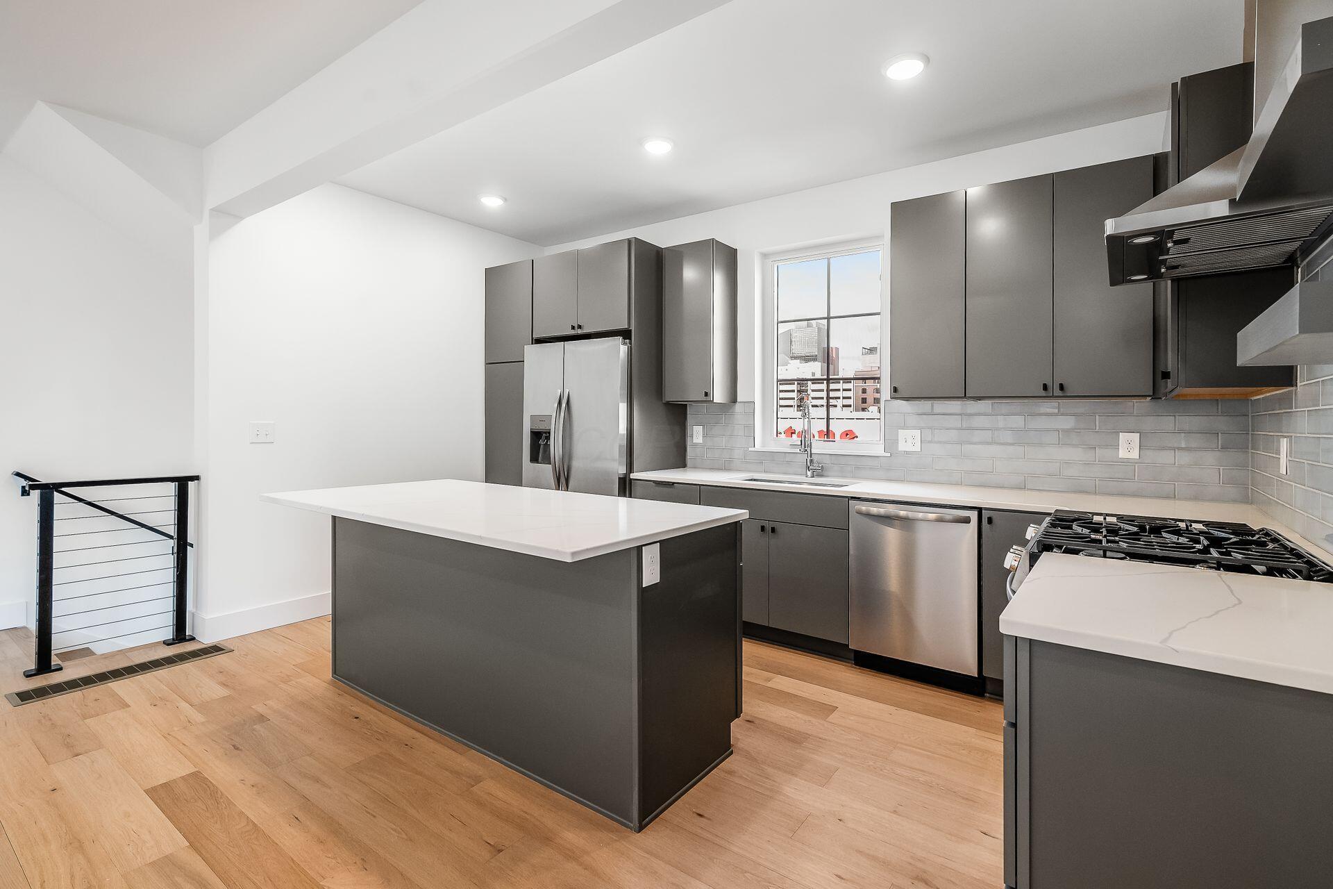 112 E Lafayette Street Property Photo 3