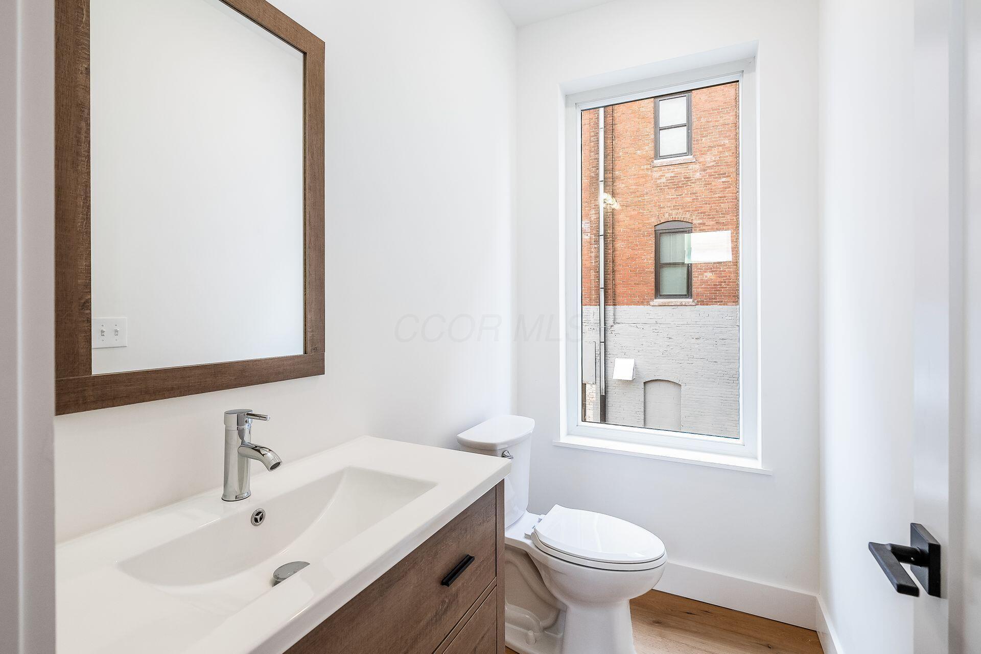 112 E Lafayette Street Property Photo 6