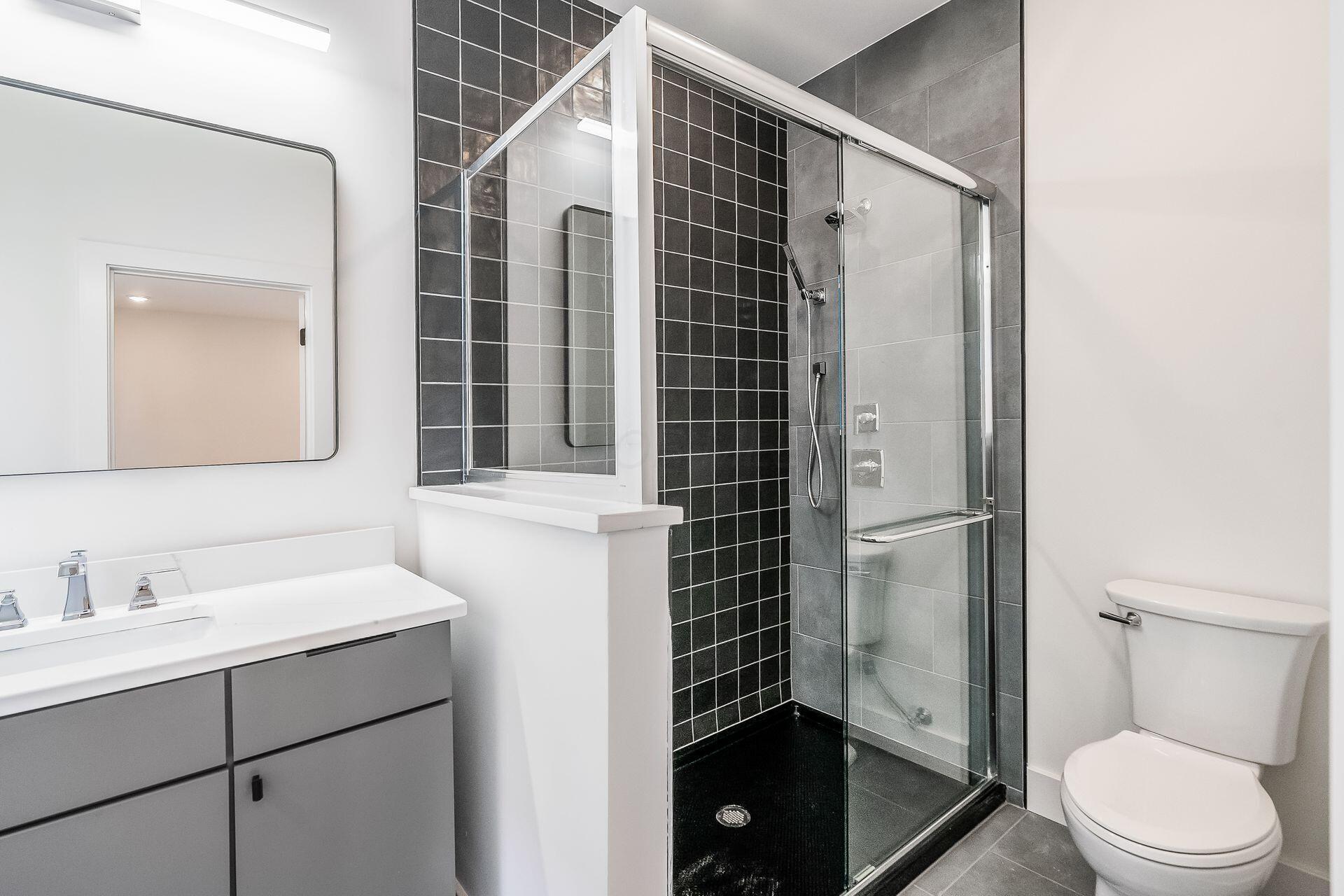 112 E Lafayette Street Property Photo 10