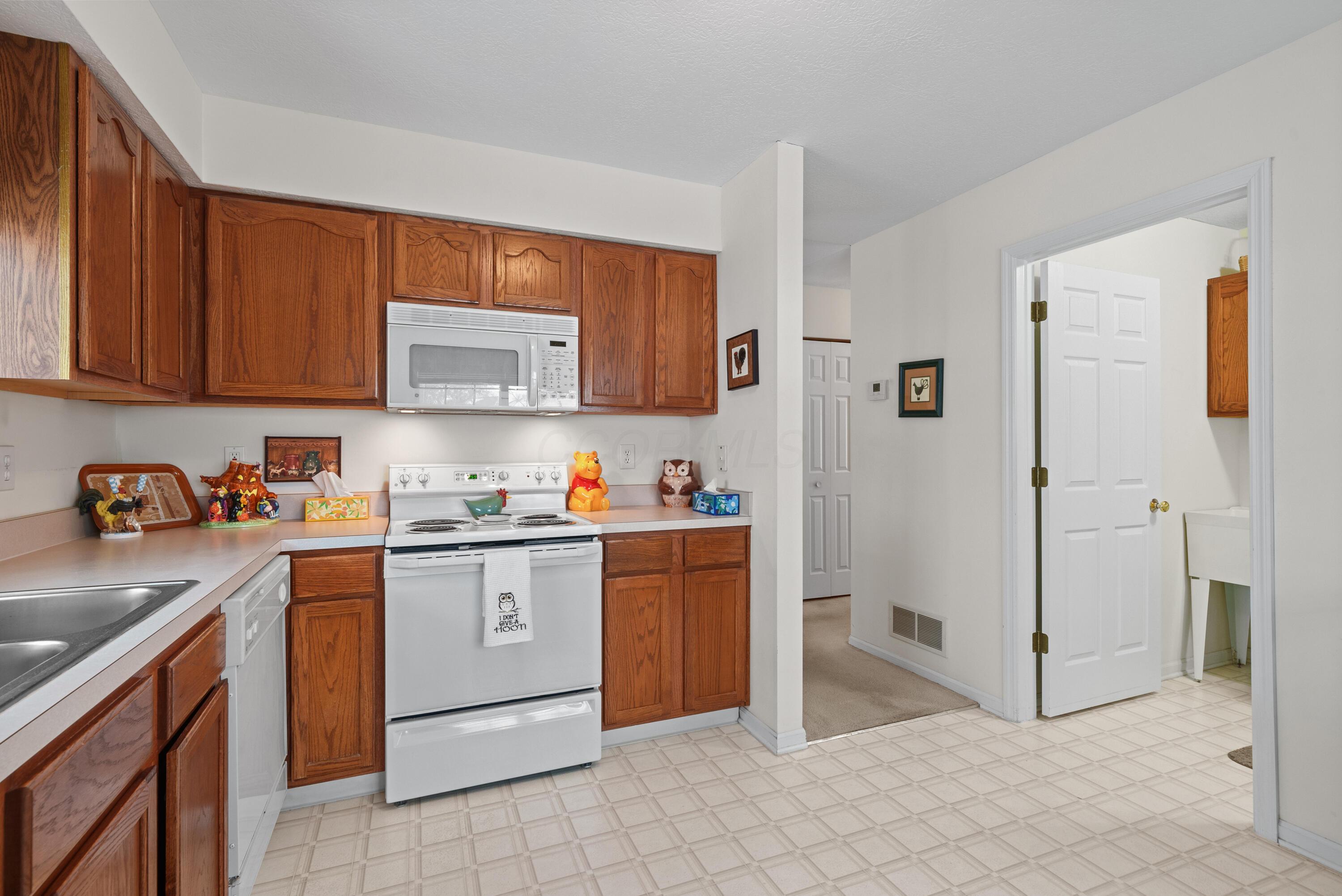 501 Straiton Square Property Photo 9