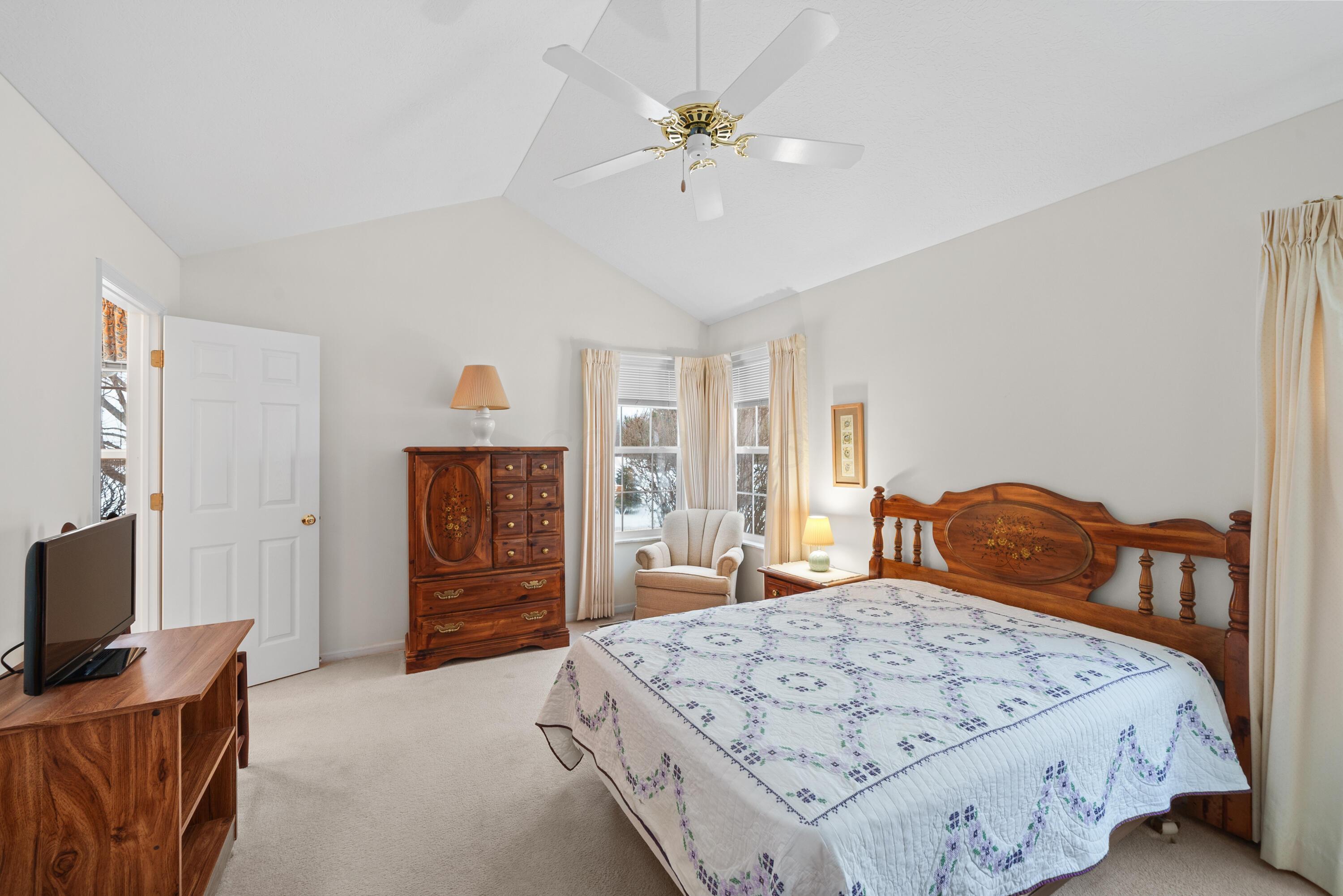 501 Straiton Square Property Photo 15