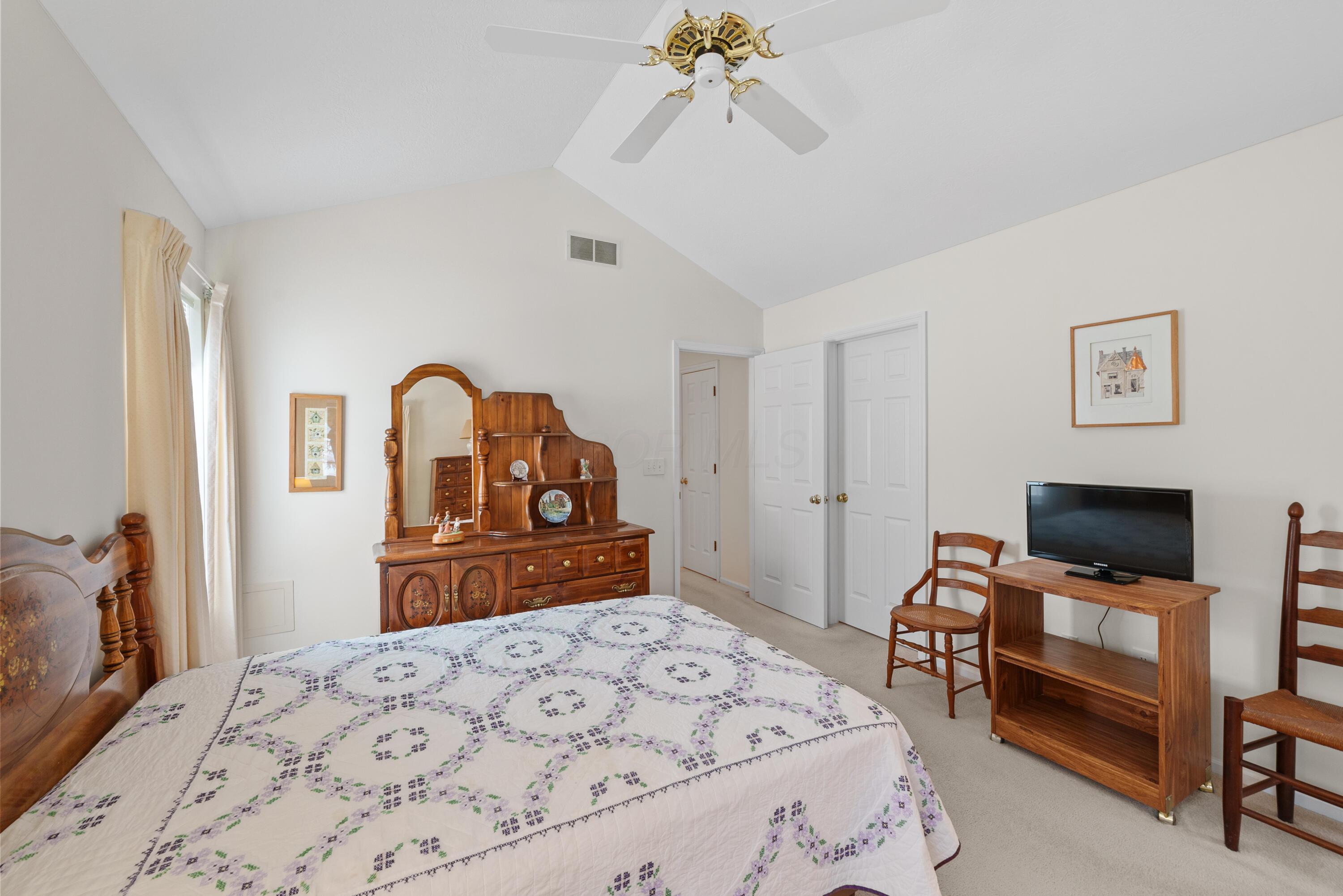 501 Straiton Square Property Photo 16