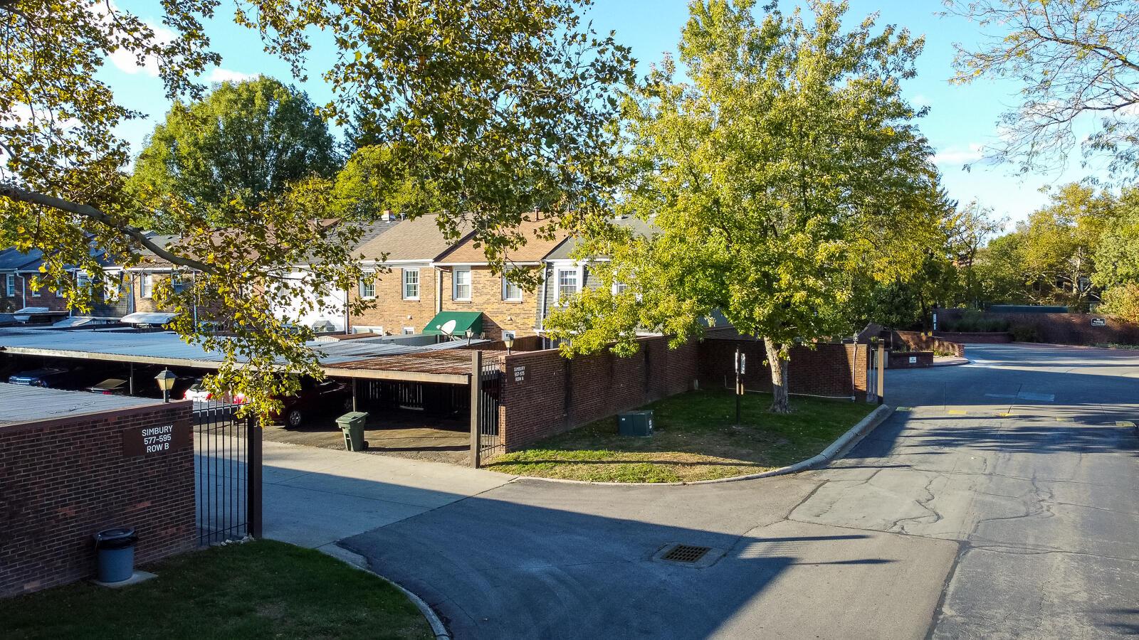 557 Simbury Street Property Photo 46