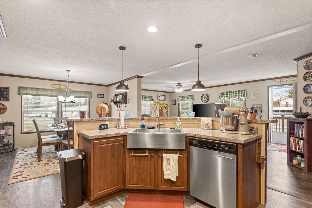 166 Villa Drive Property Photo 2