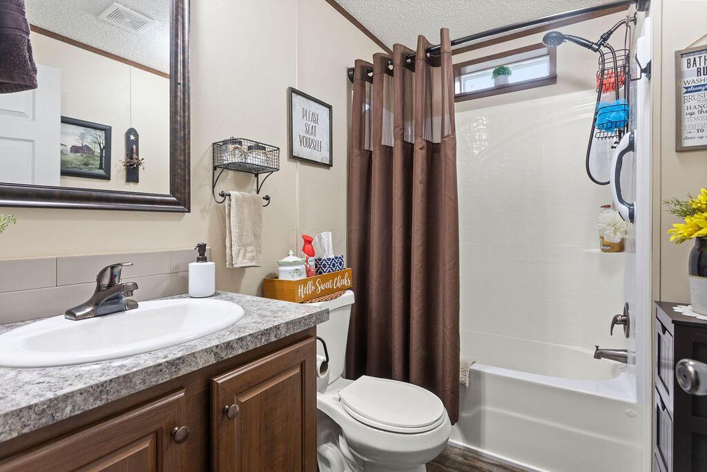 166 Villa Drive Property Photo 8