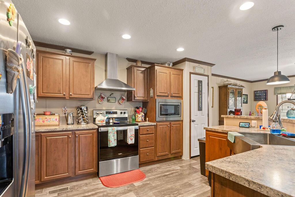 166 Villa Drive Property Photo 26