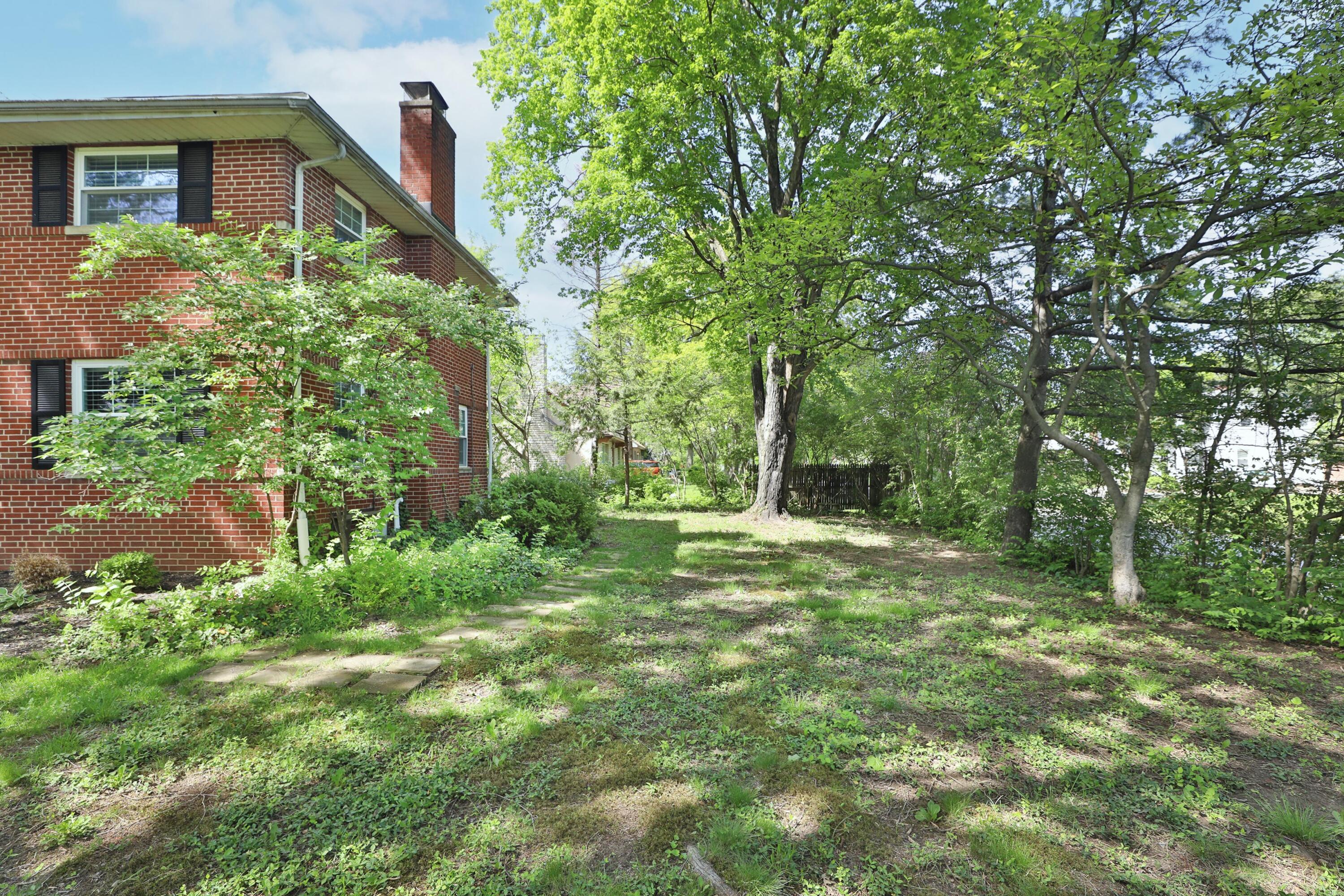 2938 Sherwood Road Property Photo 5